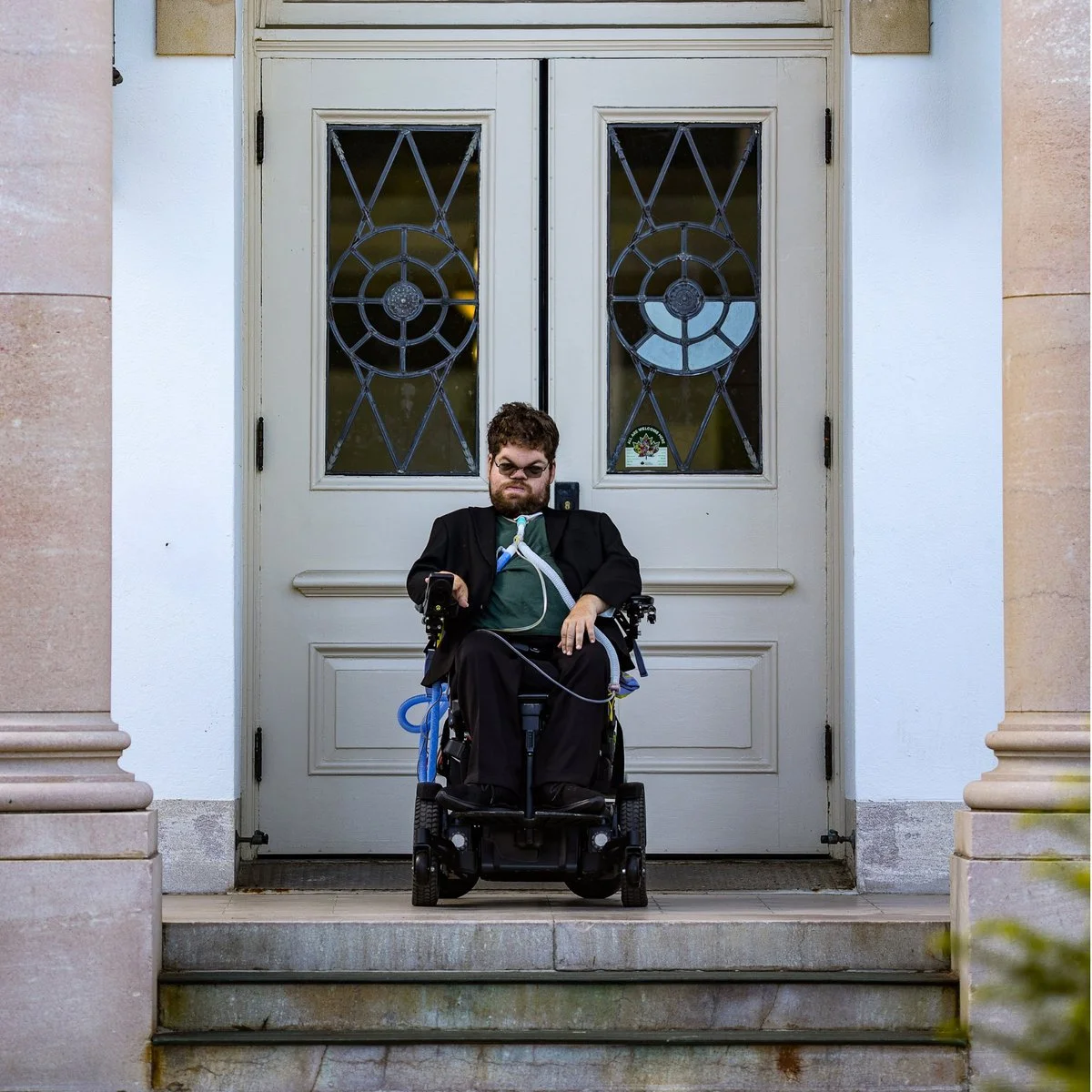 ALBUM REVIEW: Lucas Garrett - Bad Karma