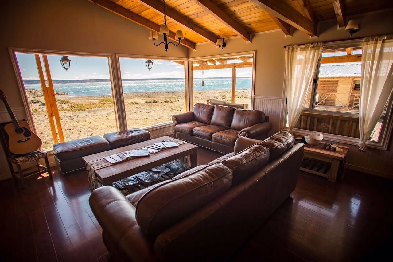 Jurassic Lake Lodge overlooking Lago Strobel in Santa Cruz