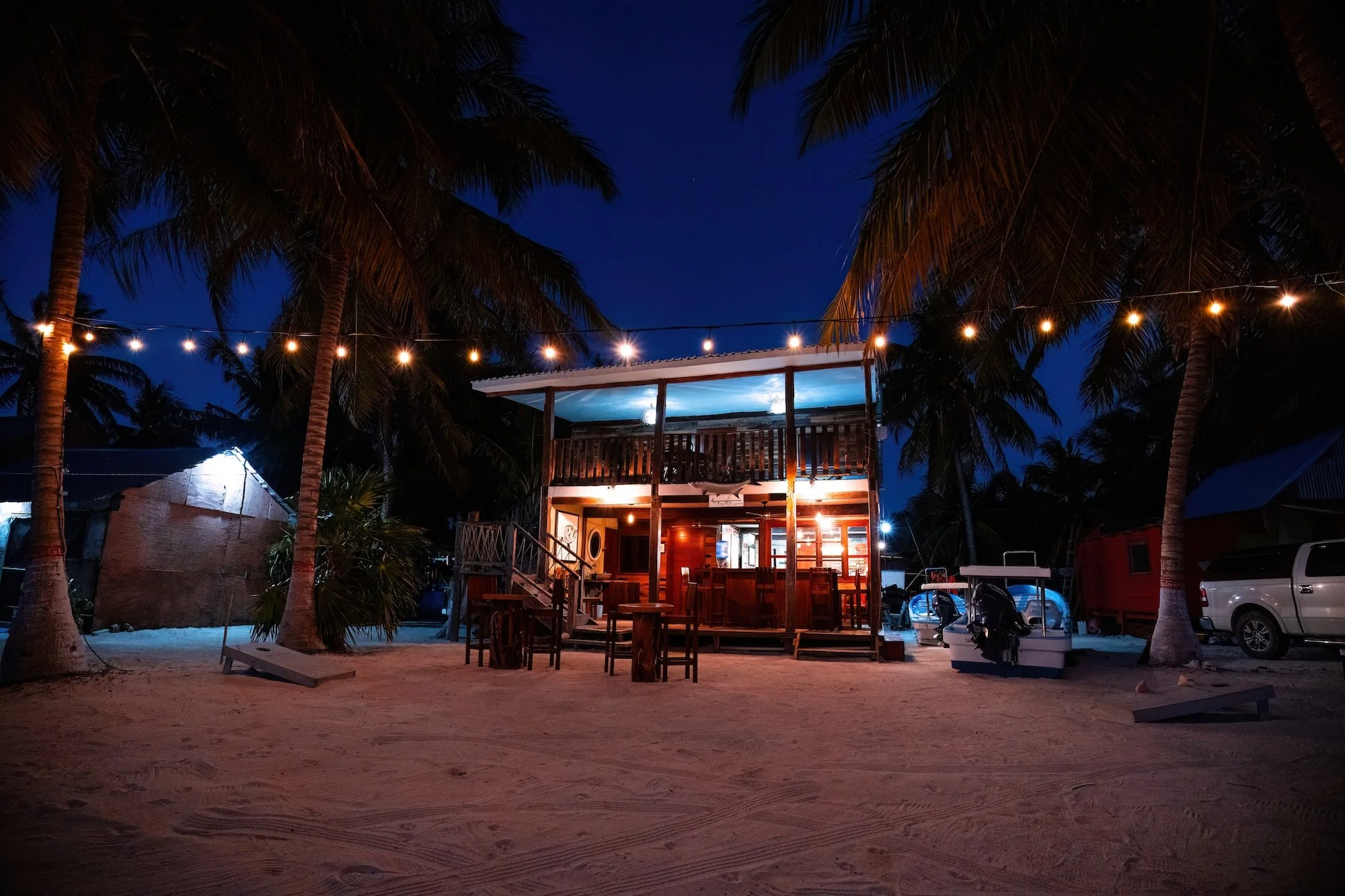 Tail Inn at Night_sml.jpg