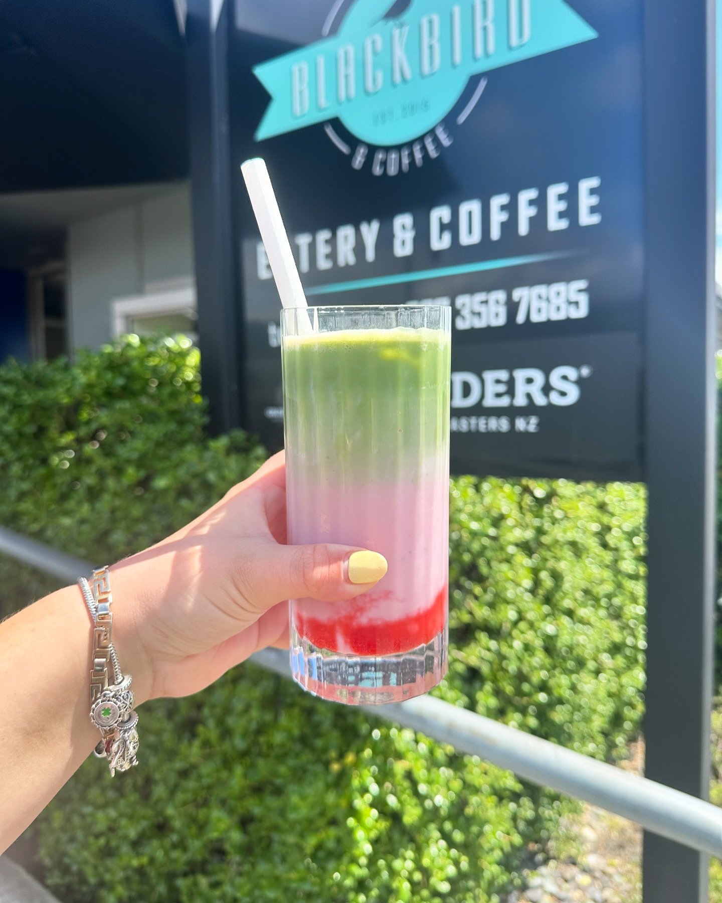 Strawberry matcha goodness today 🍓🍵