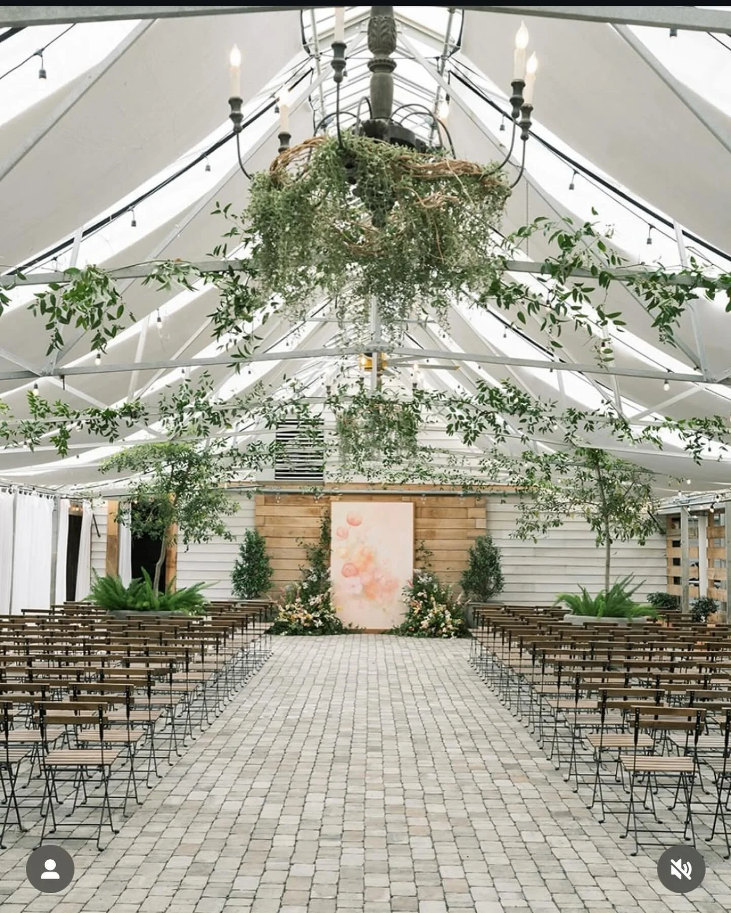 Picture perfect indoor ceremony with @sutlancoevents