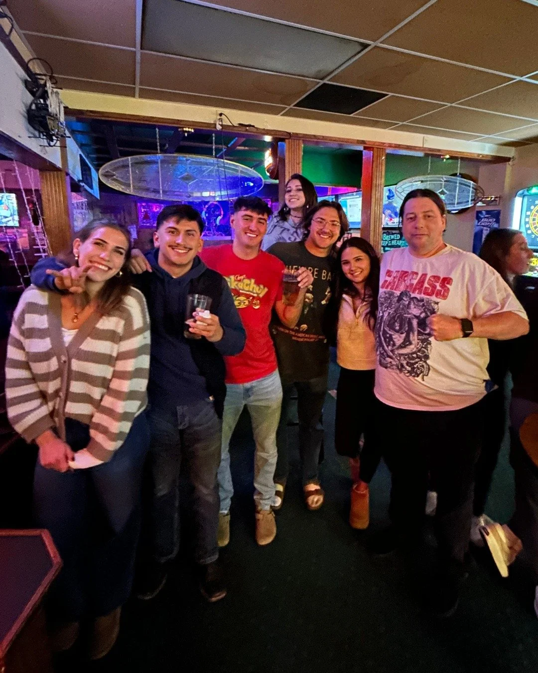 At 𝐅𝐢𝐧𝐧𝐞𝐠𝐚𝐧'𝐬, we know life's best moments are with friends. Gather around, share a laugh, and let's make memories over a pint or two. Cheers to connections and good vibes! 🍻