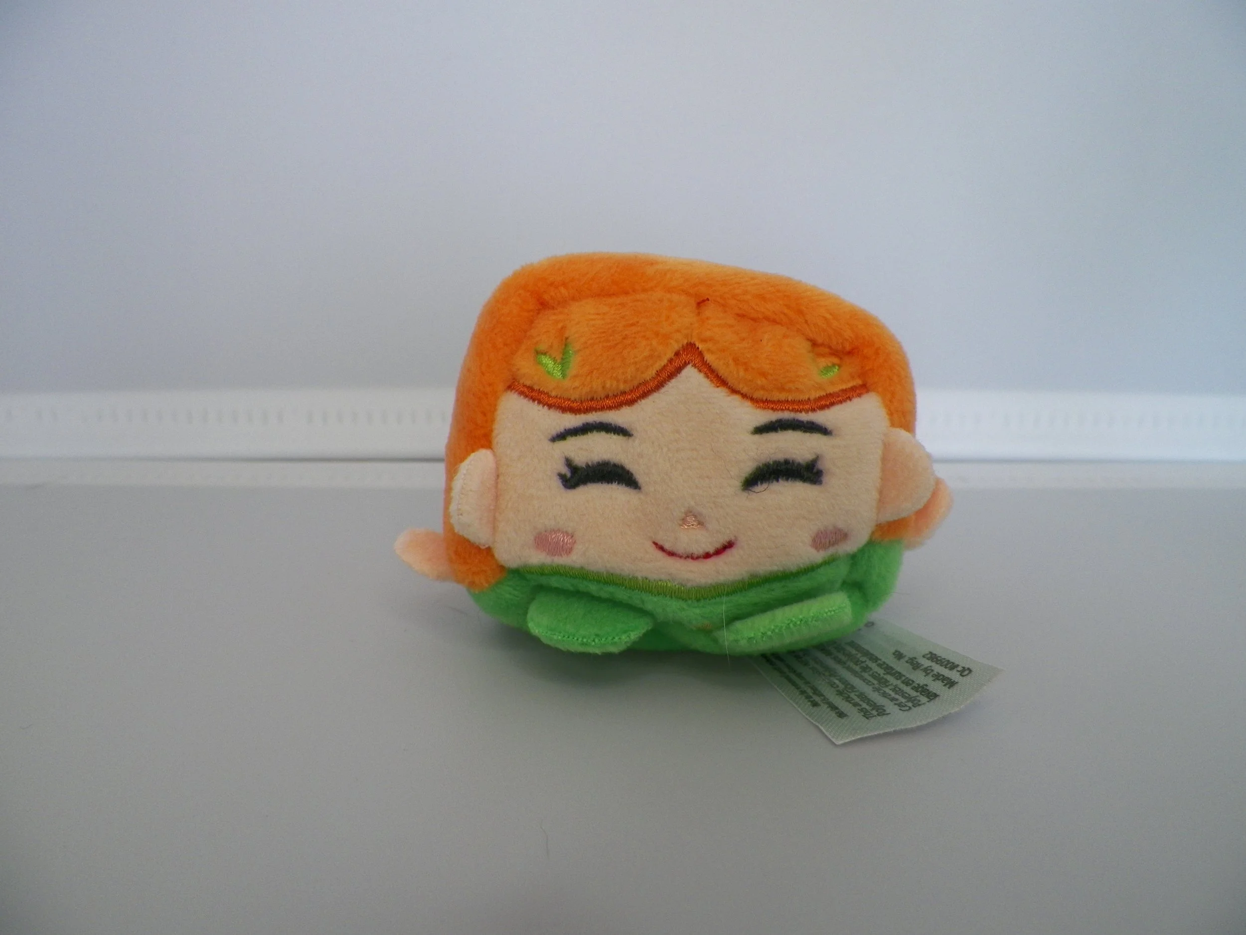 S0855 Poison Ivy plush.JPG