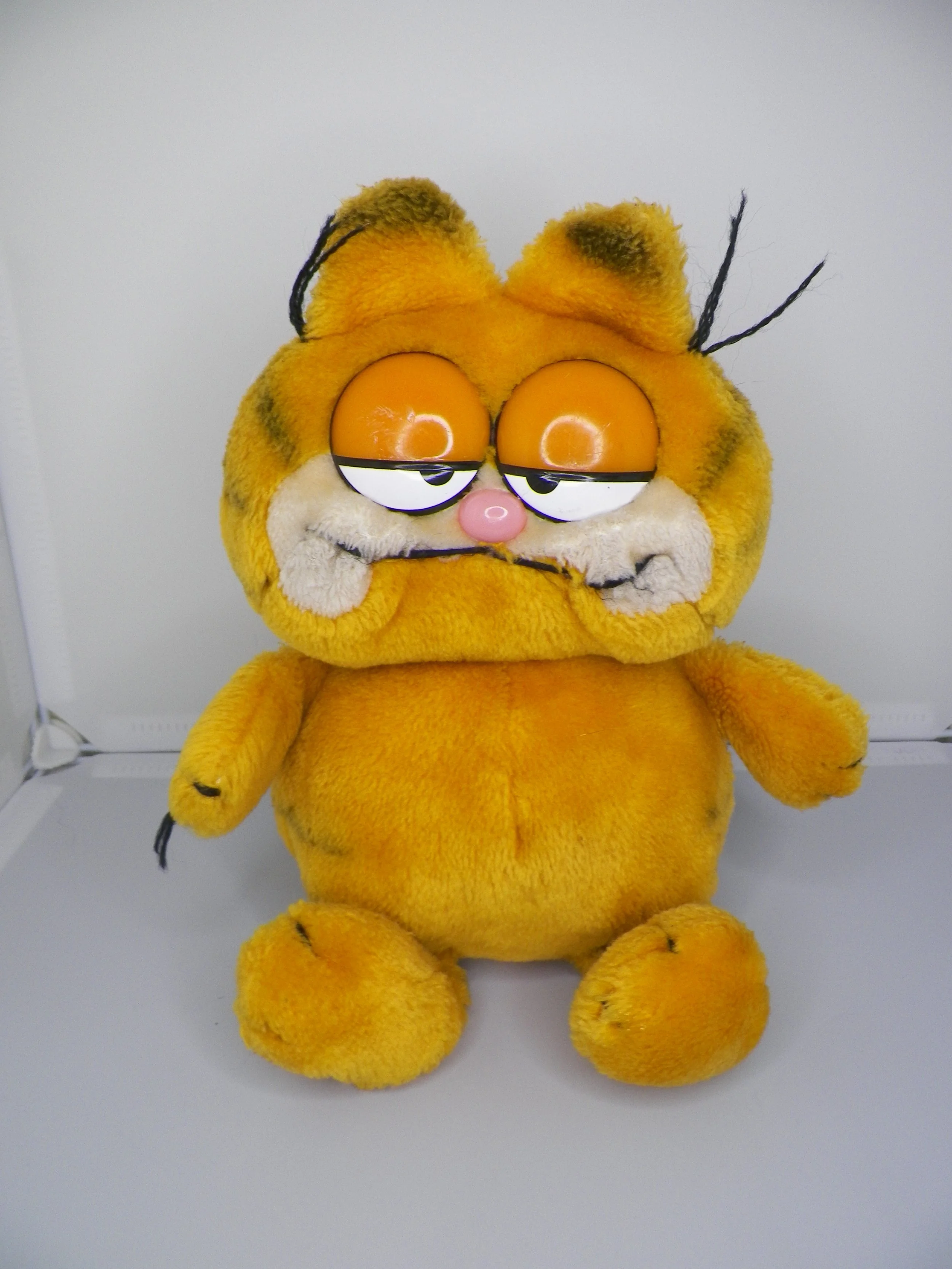 R0995 Garfield Plush.JPG