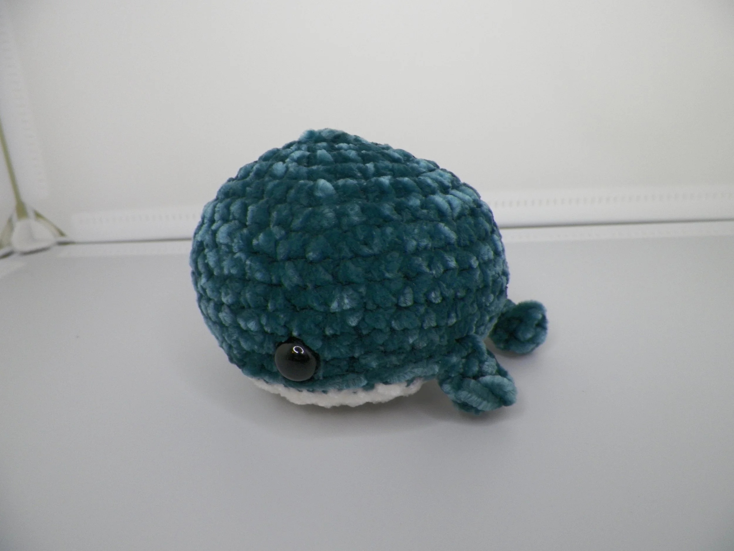 S0787 Whale plush.JPG