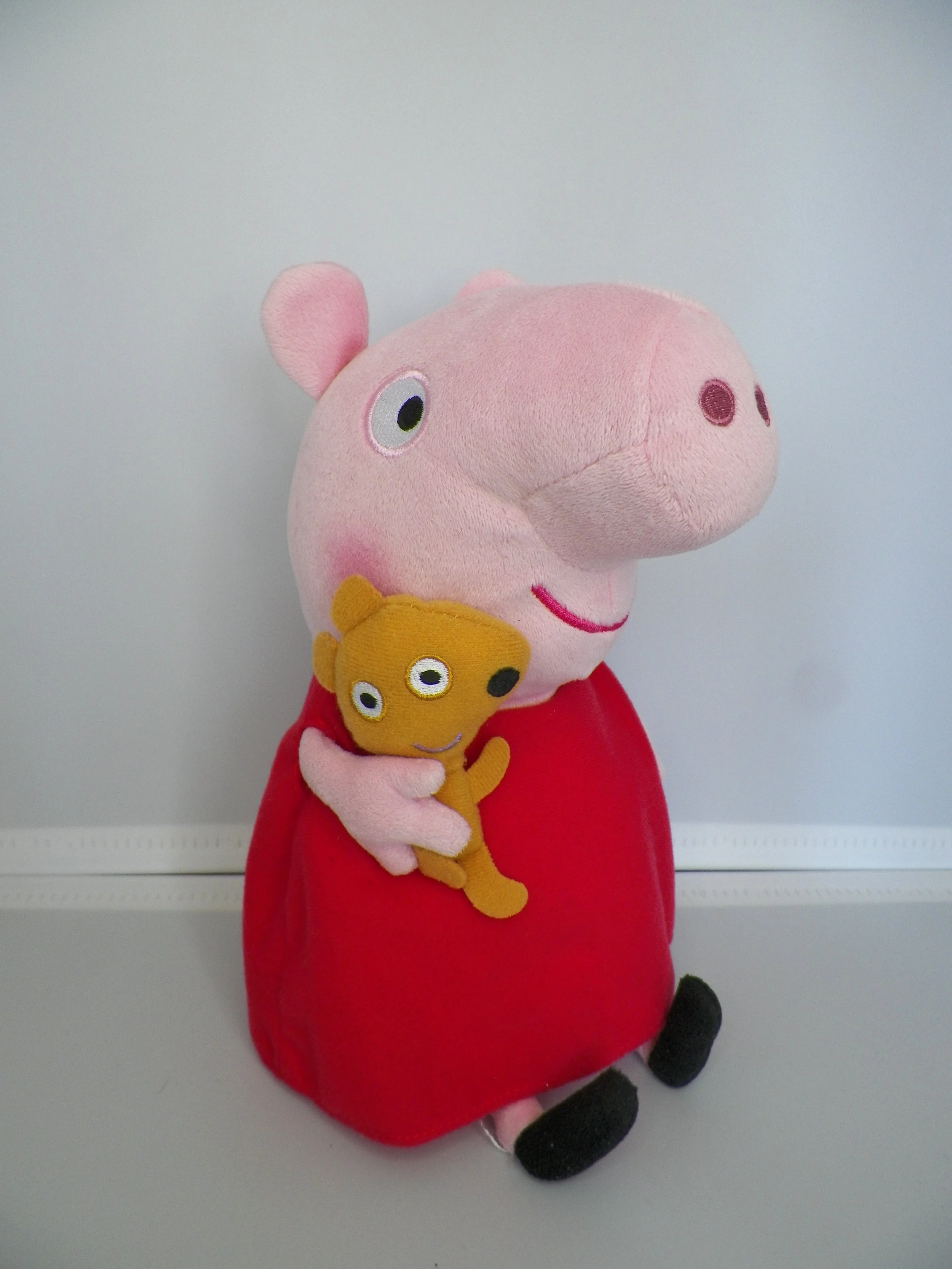 S0863 Peppa Pig Plush.JPG