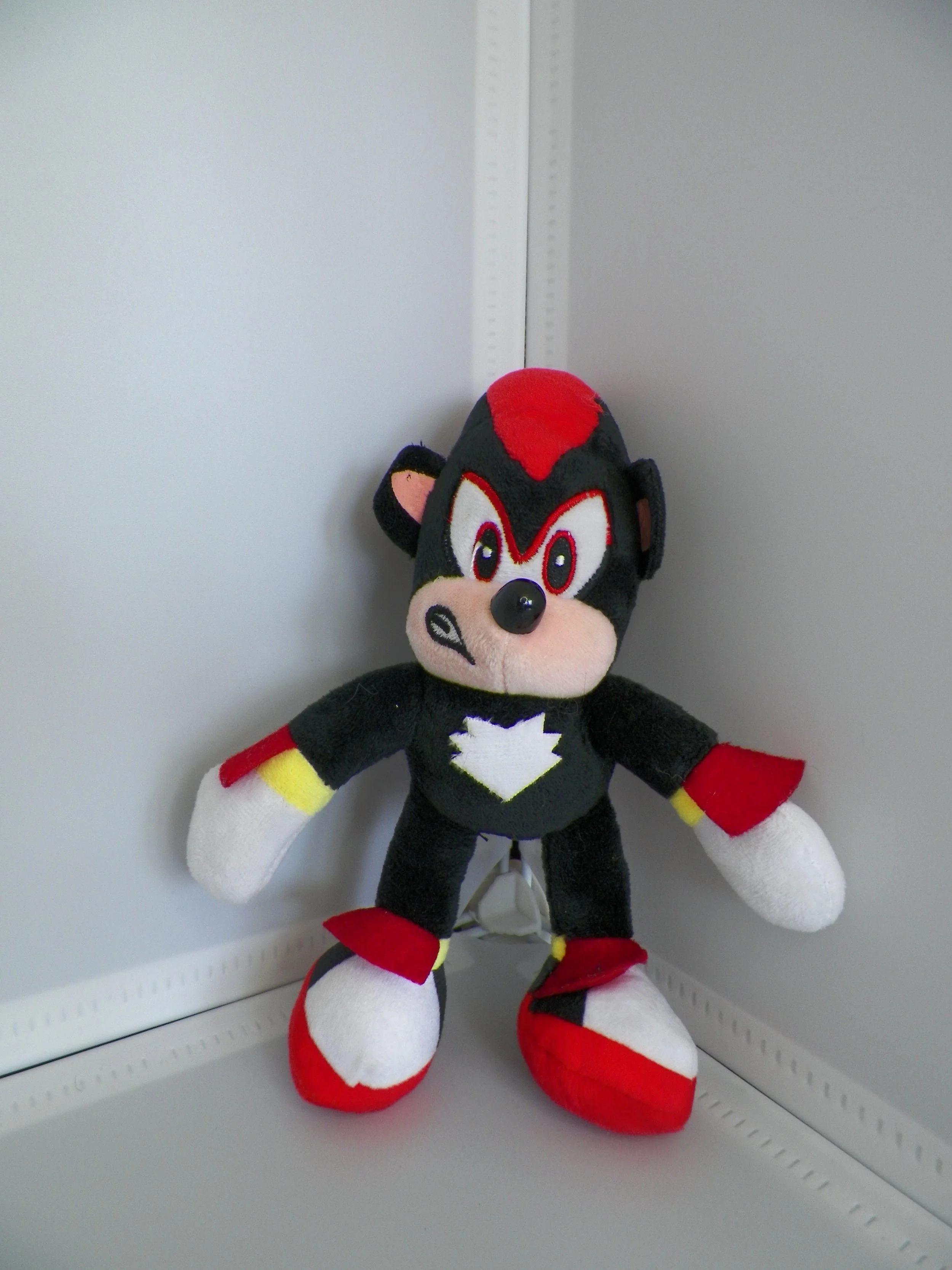 S0843 Sonic Plush.JPG