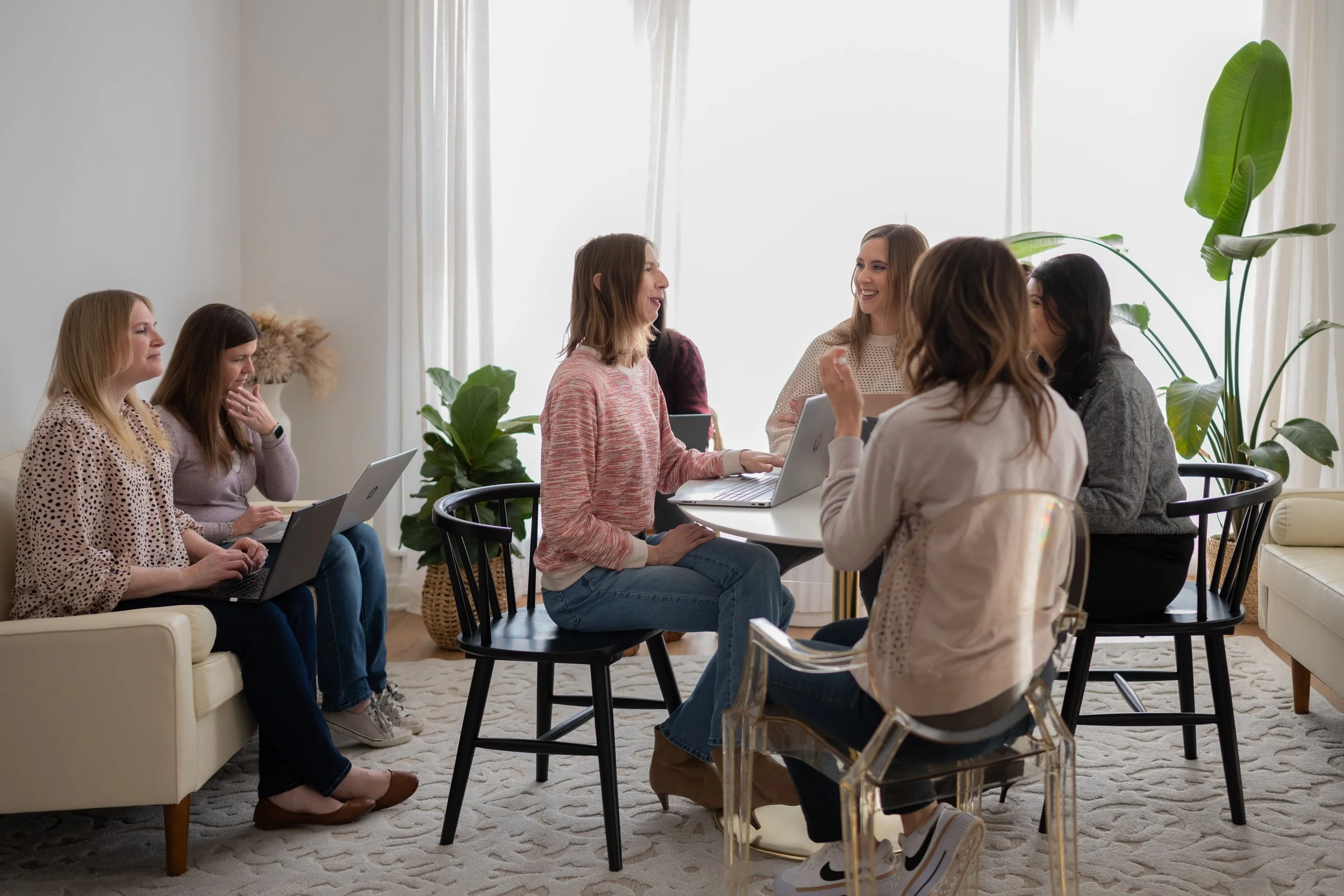 When to Hire a Fractional Inventory Manager: How Embedded Planning Support Helps Scaling Brands Grow