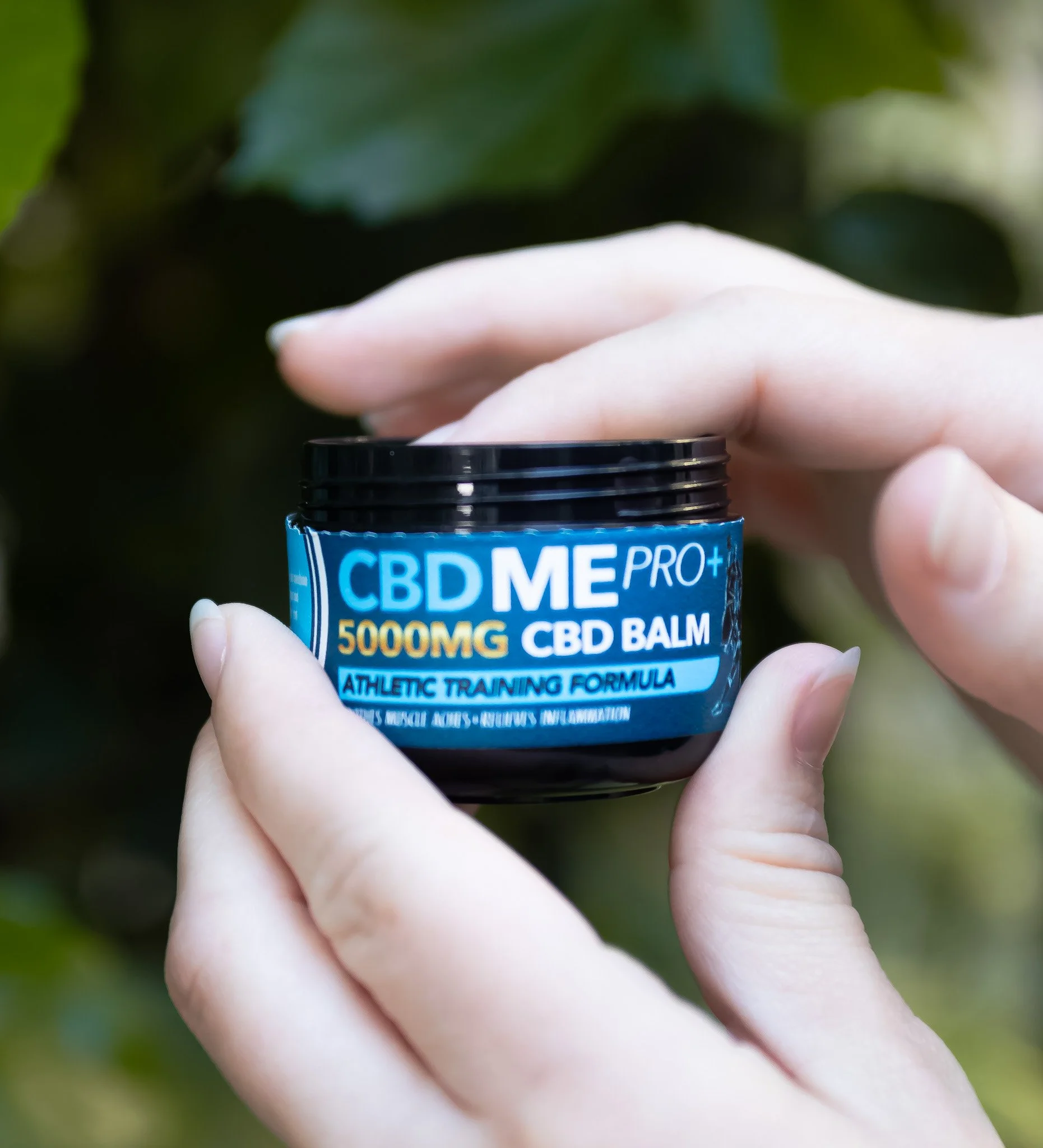 Athletes’ Secret to Recovery: Why More Sports Professionals Use CBD Balm