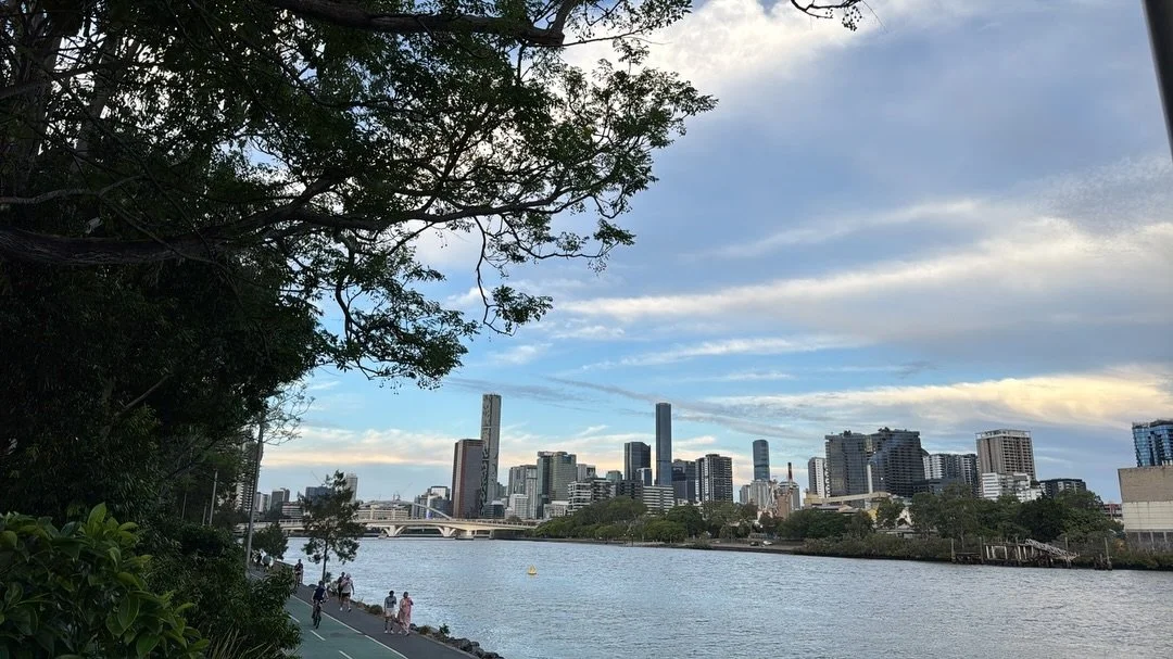 out for a walk along the river&hellip;

#IrisanyaMoon #HeartMagick #LifeIsALoveSpell #SelfDevotion