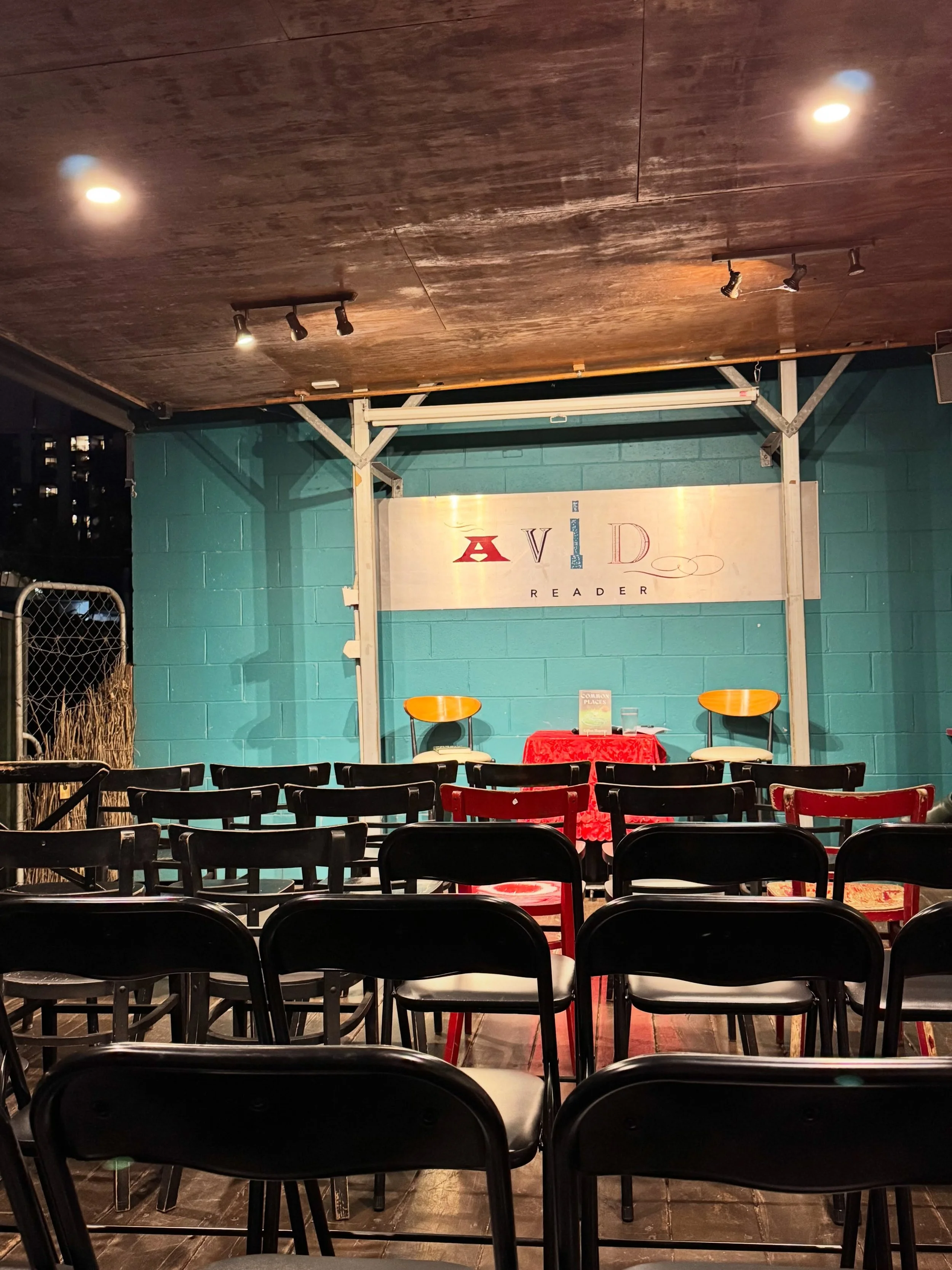 What a great night to celebrate &lsquo;Common Places&rsquo; by @gillianhagenus. 

Thanks to @tanaudel for insightful questions that offered inspiring answers. 

A great way to spend Friday night&hellip;

As always, support local authors and bookselle