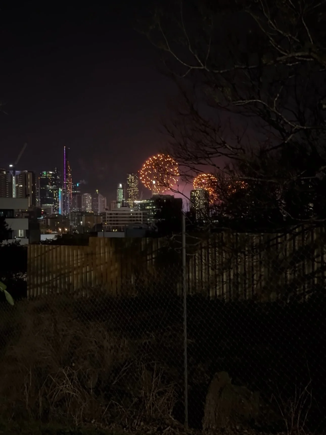 i hate that boom boom things are sometimes pretty and always scary for animals and some humans 

but i wandered up the block from my place and got a lovely view from far enough away to avoid crowds and the loudest sounds

#riverfire2026 #fireworks #b
