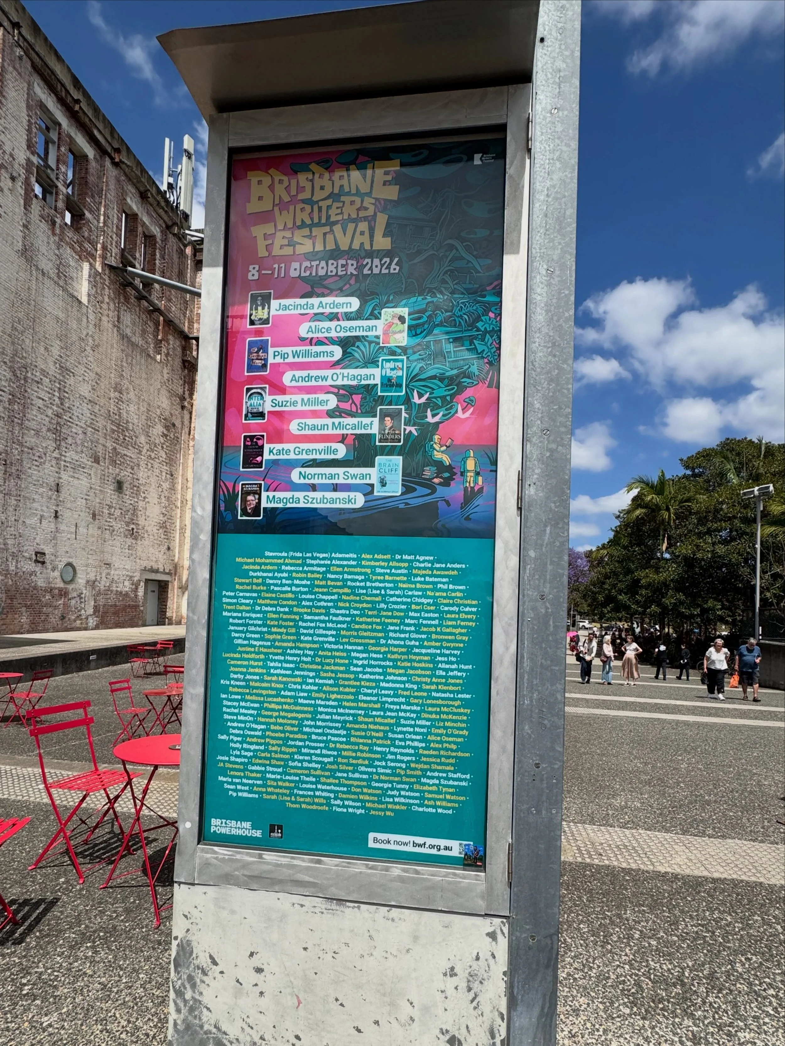 Really enjoyed the morning panel at @briswritersfest - We Need to Talk about Literary Culture. And glad I got to share that with some UQ friends I bumped into.

Then I took time to think about lit things with a quick roses visit. Definitely have to w