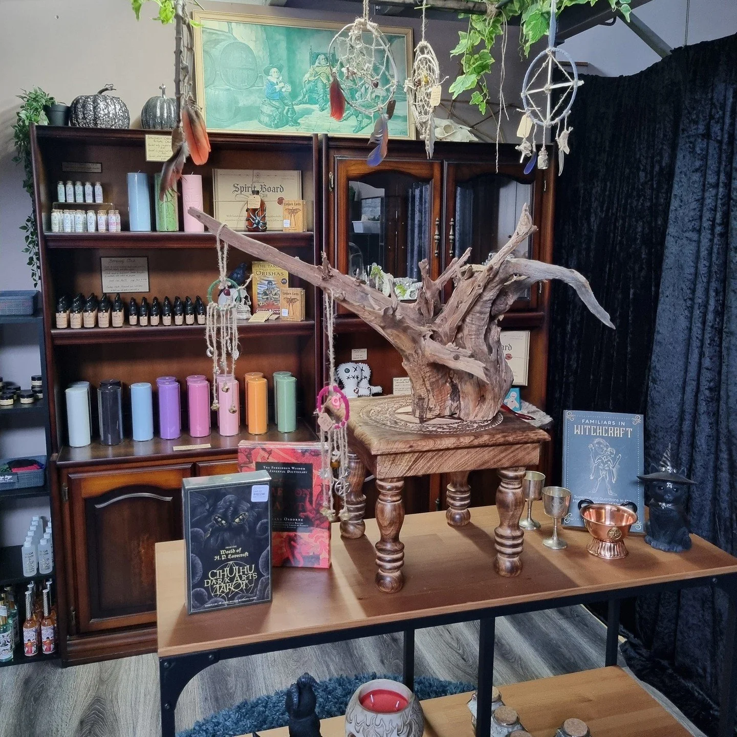 Hey Australia friends,

I found a Queensland shop (Lyllith's Emporium) that carries my books on their website, so if that's for you, here's the link:

https://lyllithsemporium.com.au/search?options%5Bprefix%5D=last&amp;q=irisanya 

Also, they have so