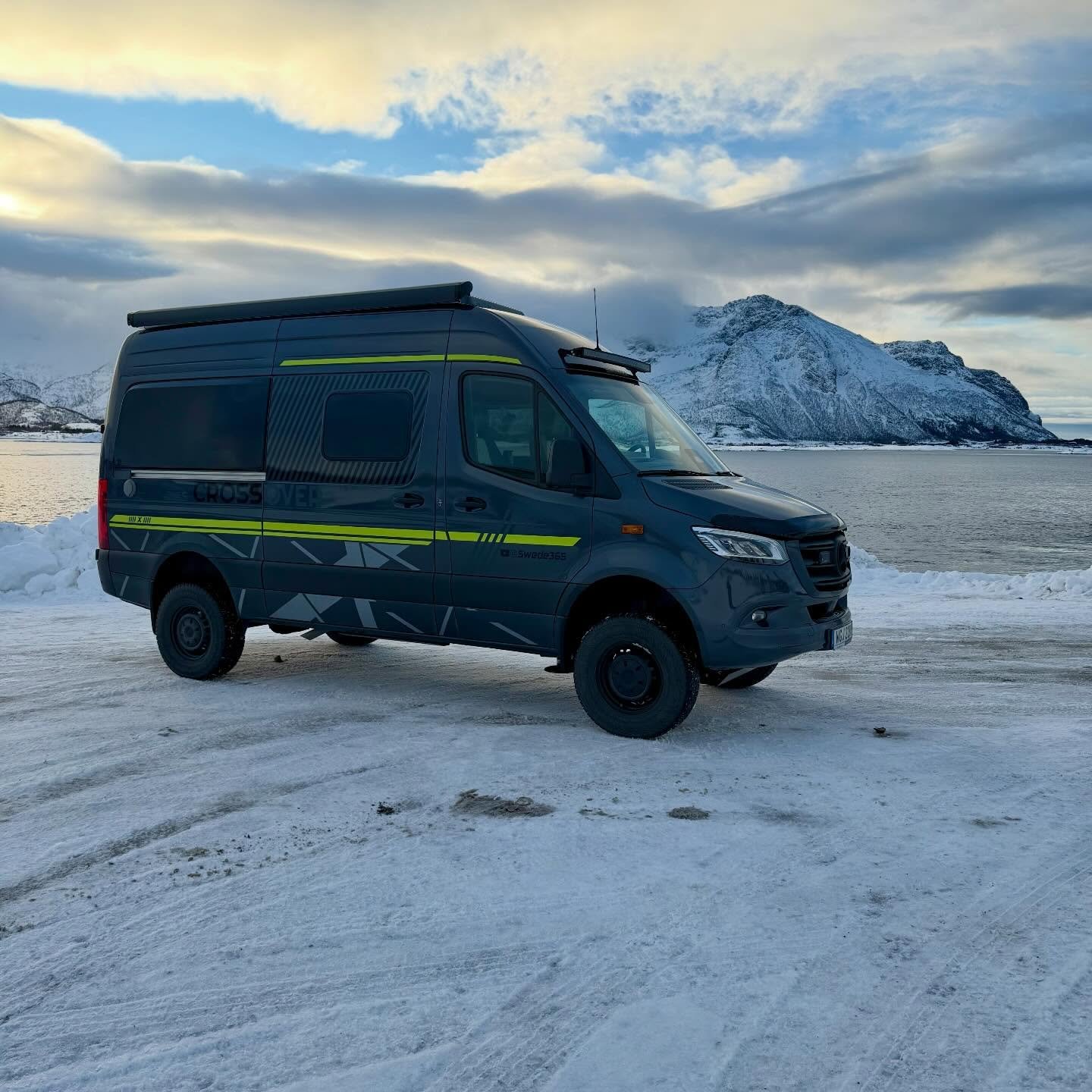Last day at Lofoten for this trip.

#lofoten #vanlife #wintervanlife #roadtrip #norwaytravel