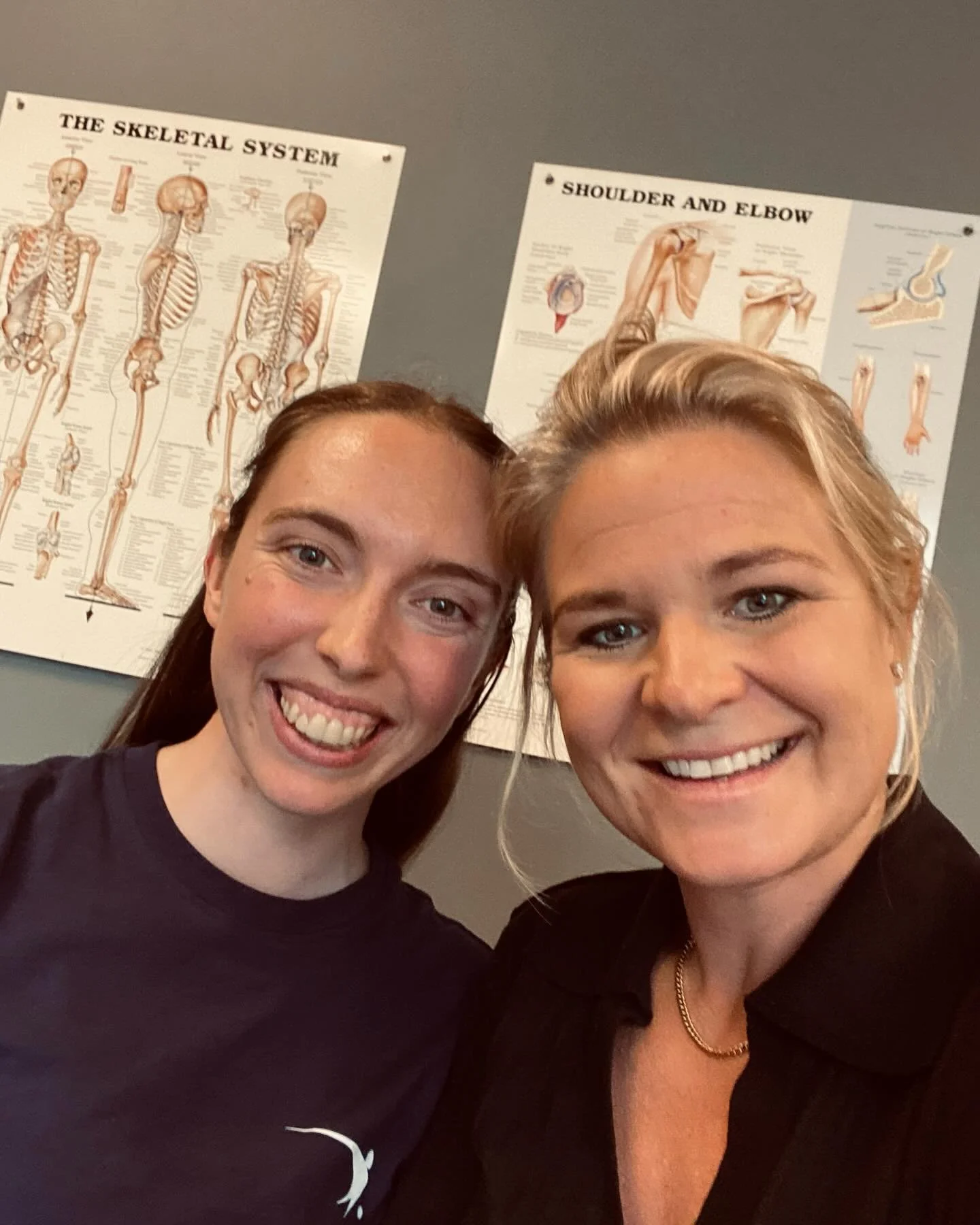 TEAM, tillsammans jobbar vi mot framg&aring;ng och sm&auml;rtfri vardag! 🙌🏻

Sandra var h&auml;r f&ouml;r att l&auml;tta upp sm&auml;rtan som smugit sig p&aring; i ryggen efter mycket jobb och golfande! 
Innan en ny period av event med &auml;nnu me
