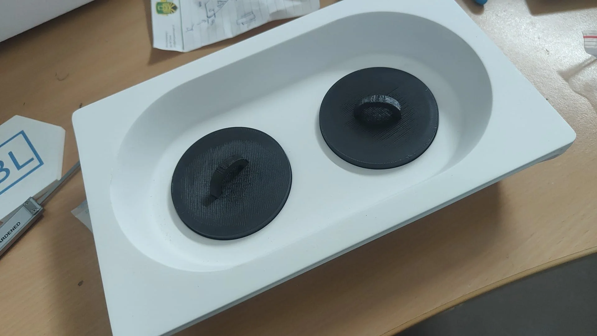 Inbouw onderdeel voor spotjes met 3D geprinte afdicht deksels.  