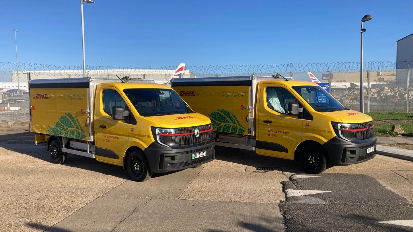 π Happy Friday from Heathrow Van Centre! π
It’s been an incredible week filled with milestones that showcase how we’re helping businesses drive forward:
π DHL Fleet Delivery
We proudly delivered the first of a brand-new fleet of Ren