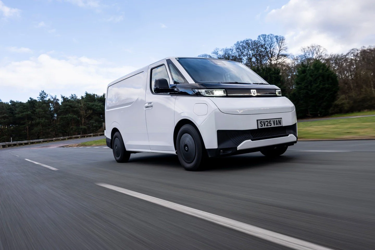 ⚡ SPEC&rsquo;D UP AND GOOD TO GO ⚡

Meet the Farizon SV Electric Van! The commercial vehicle that proves going electric doesn&rsquo;t mean compromising on comfort, tech, or capability.

This isn&rsquo;t just another van. It&rsquo;s smarter. Warmer. M