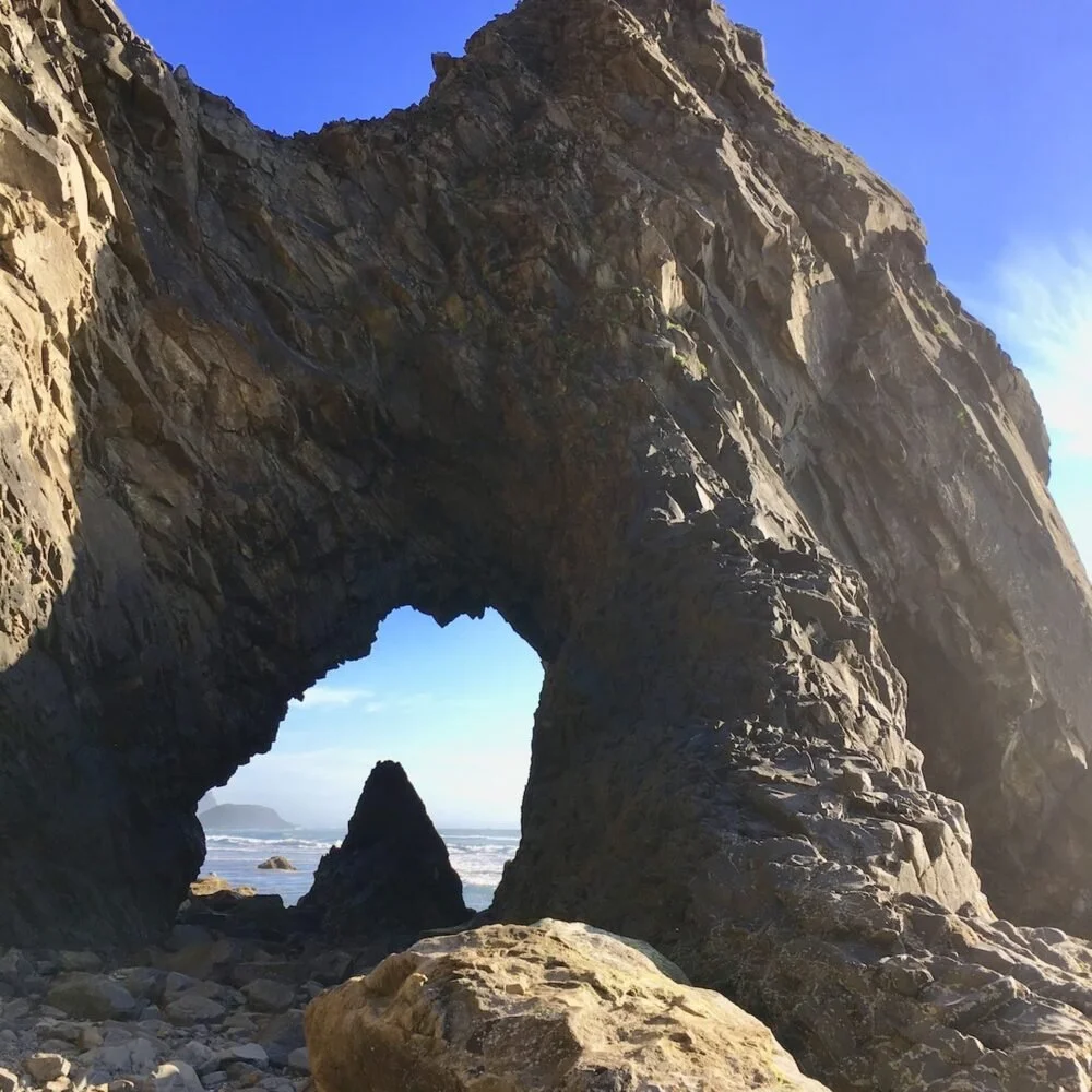 inn-at-arch-cape_archcapesouthofcannonbeachoregon-1000x1000.jpeg