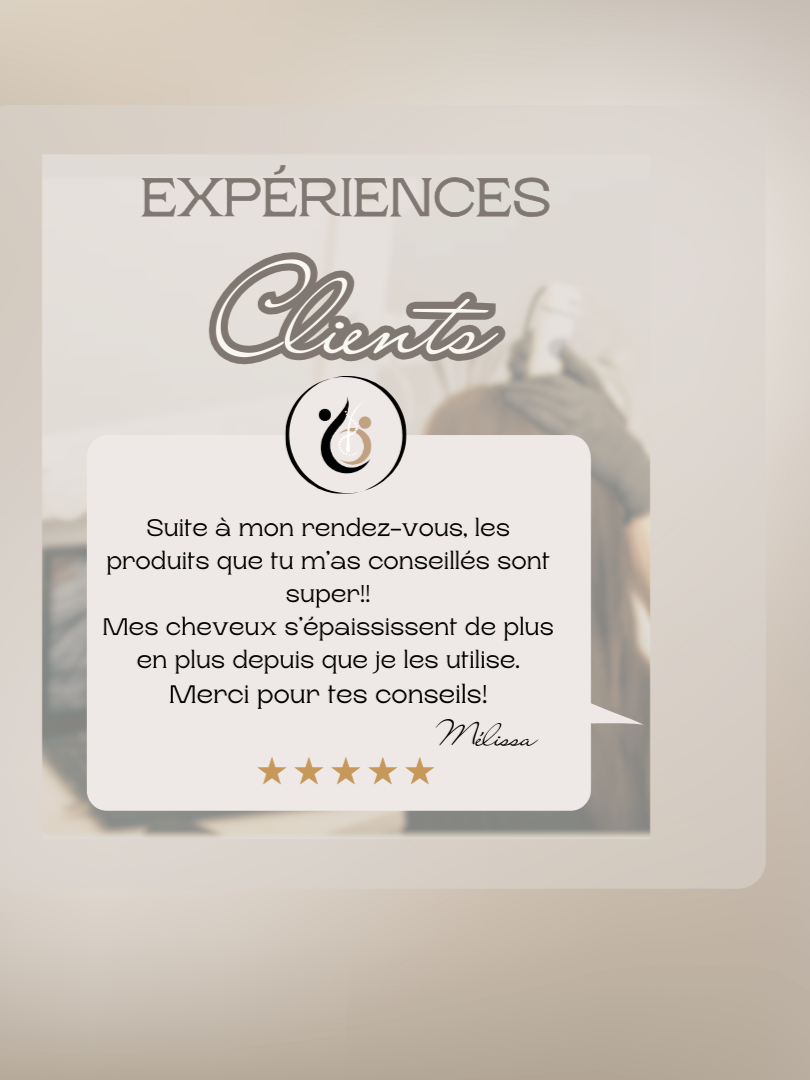 Tablier ou fiche de témoignage écrit en français, exprimant de la satisfaction après une consultation ou un rendez-vous, avec une note de cinq étoiles, signé Melissa, en arrière-plan flou d'une personne utilisant un téléphone dans une pièce