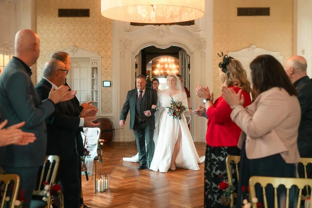 Trouwceremonie in de Parkzaal van Kasteel De Hooge Vuursche