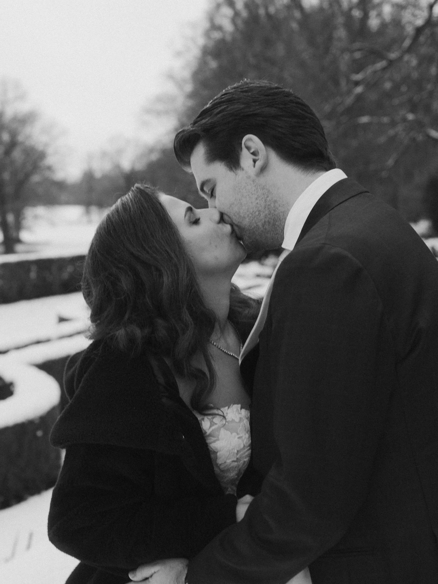 An extremely rare Dutch winter wedding Ashley &amp; @stevedebree
⠀⠀⠀⠀⠀⠀⠀⠀⠀
Vendors:
Photographer and videographer @royvanderwens
Wedding planner @best_day_ever_events
Wedding dress @honeymoonshopnl
Suit @suitsupply
MUAH @michellehagenbridal
Venue @la