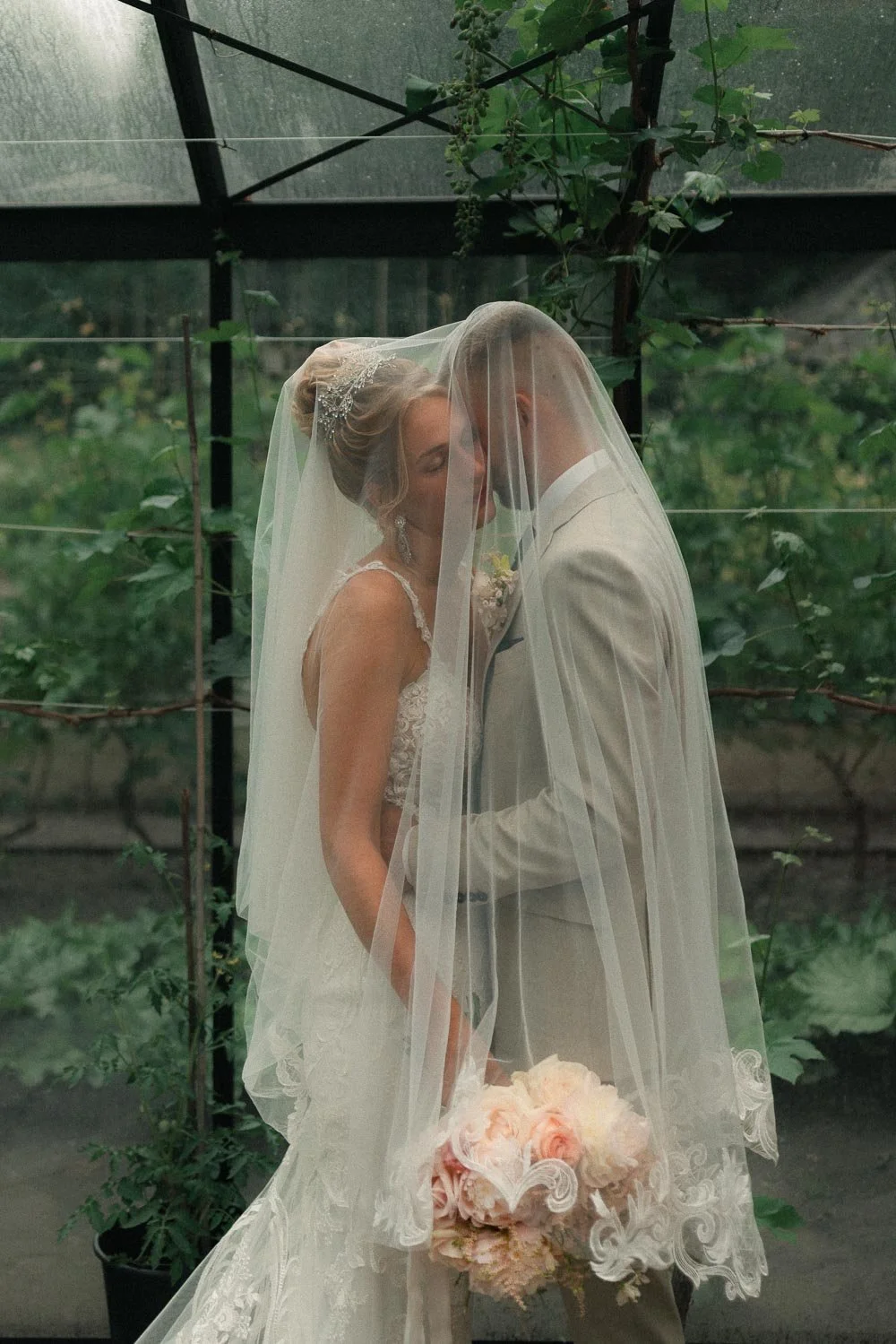 Lightroom Wedding Photography Presets, Looks & Masks Collection Example 5.jpg
