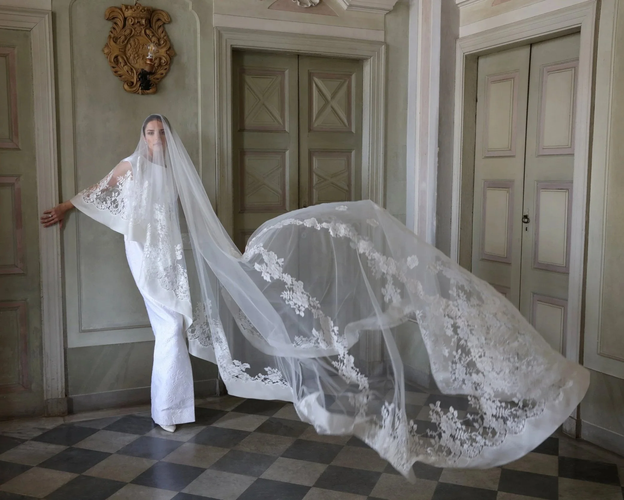 Monvieve Feature in Grace Ormonde Wedding Style.