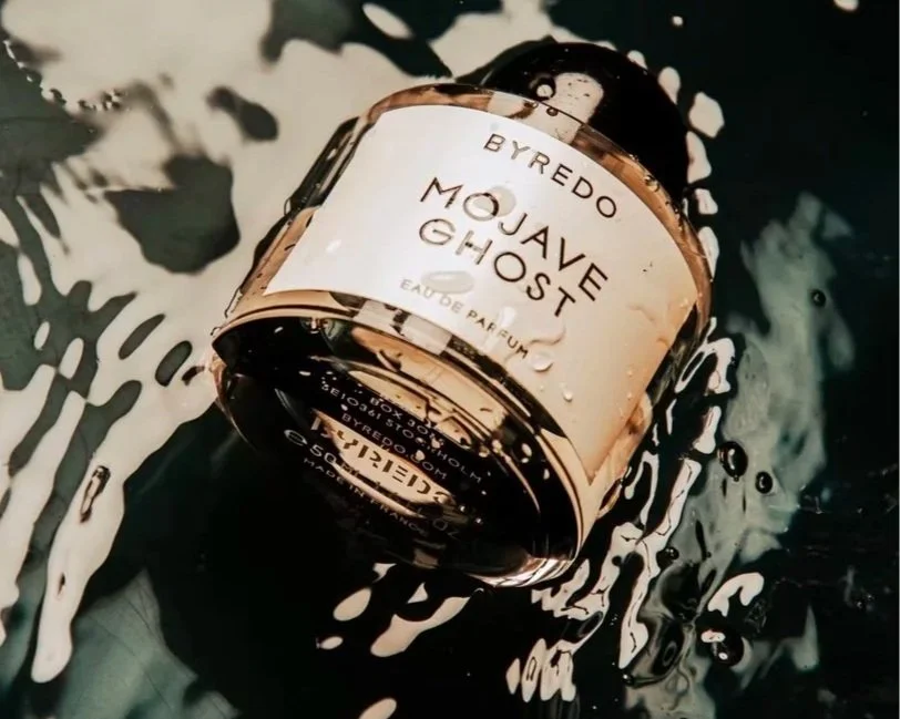 'Fluid' Set Design and Photography.