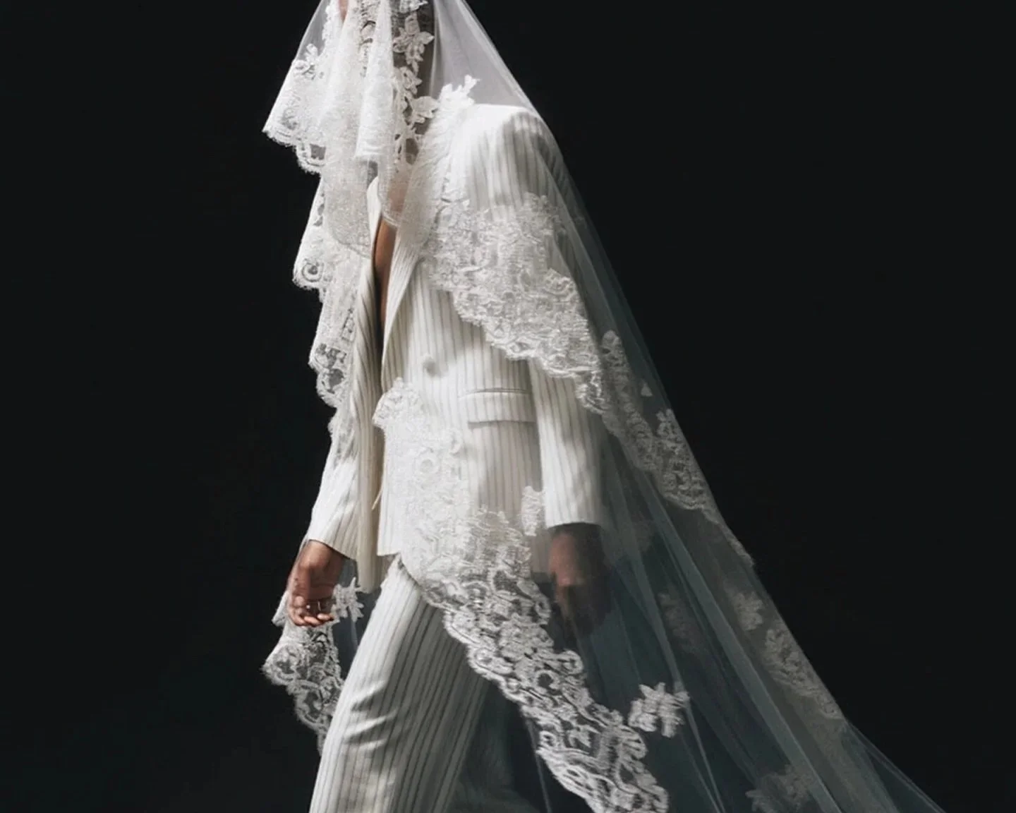 '4000 Threads' AI Image Generation in collaboration with Monvieve.