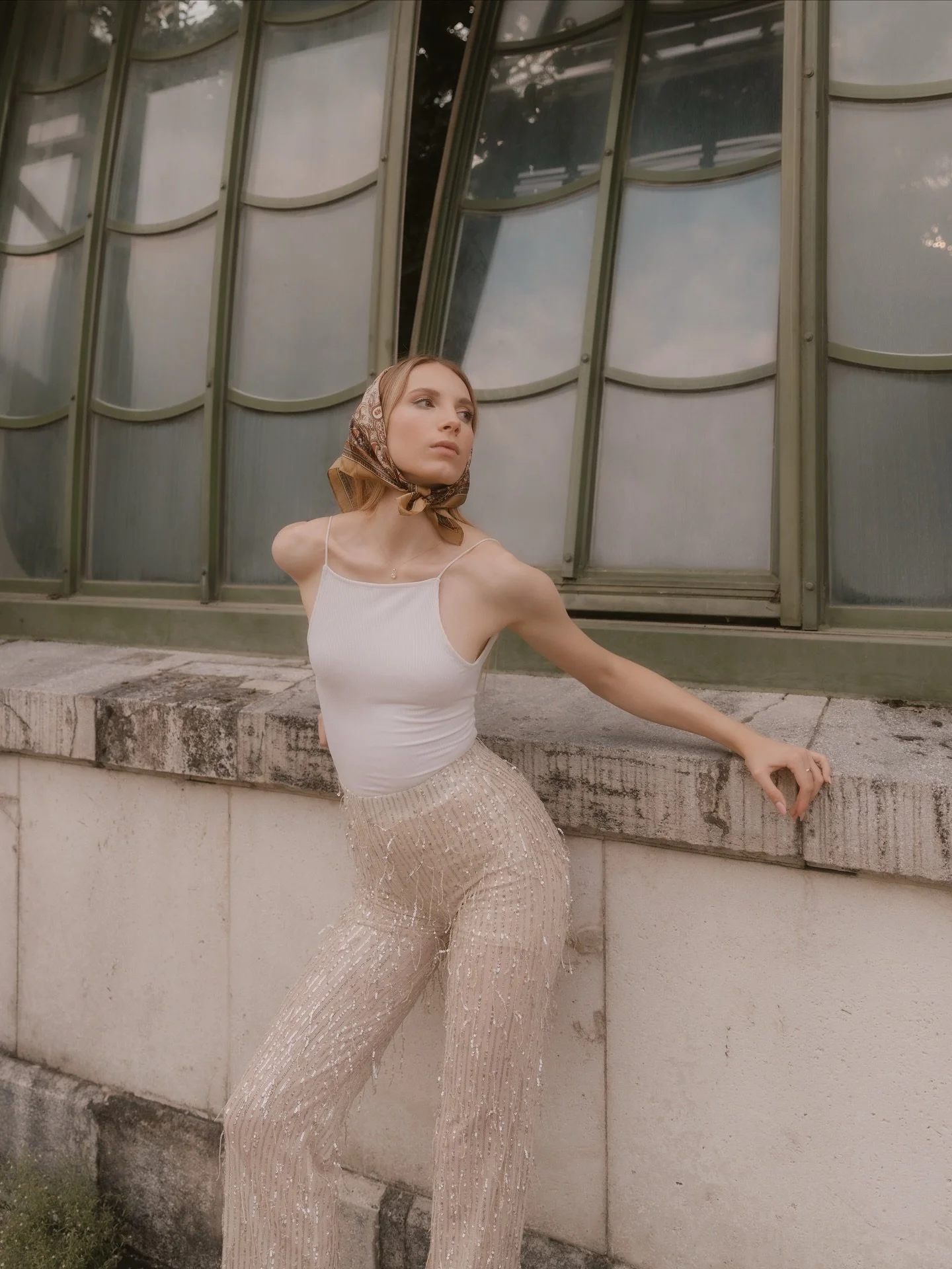 let&lsquo;s go for a viennese walk with @annaa_bronner ⚡️

#vienna #viennaphotographer #editorialphotoshoot #austrianphotographer