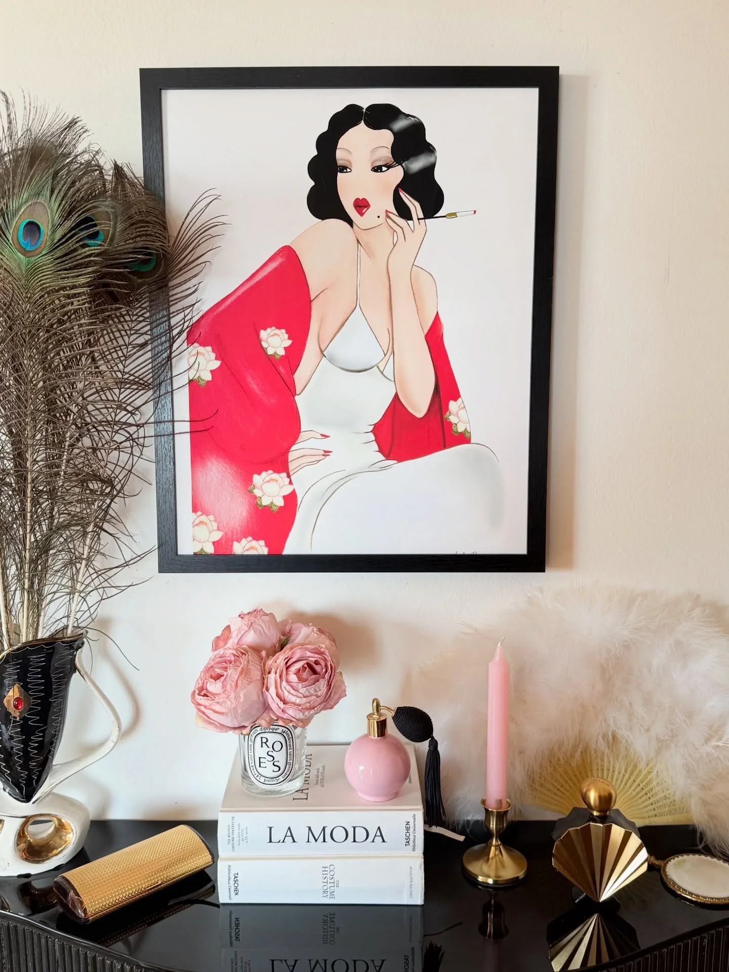 Pink Black Red&hellip;.an obsession of mine.  Don&rsquo;t forget a little gift from me for you,free shipping sitewide with the code PINKVALENTINE 💕
#artdeco #vintagehome #interiordecor #madamedabi #boudoirart
