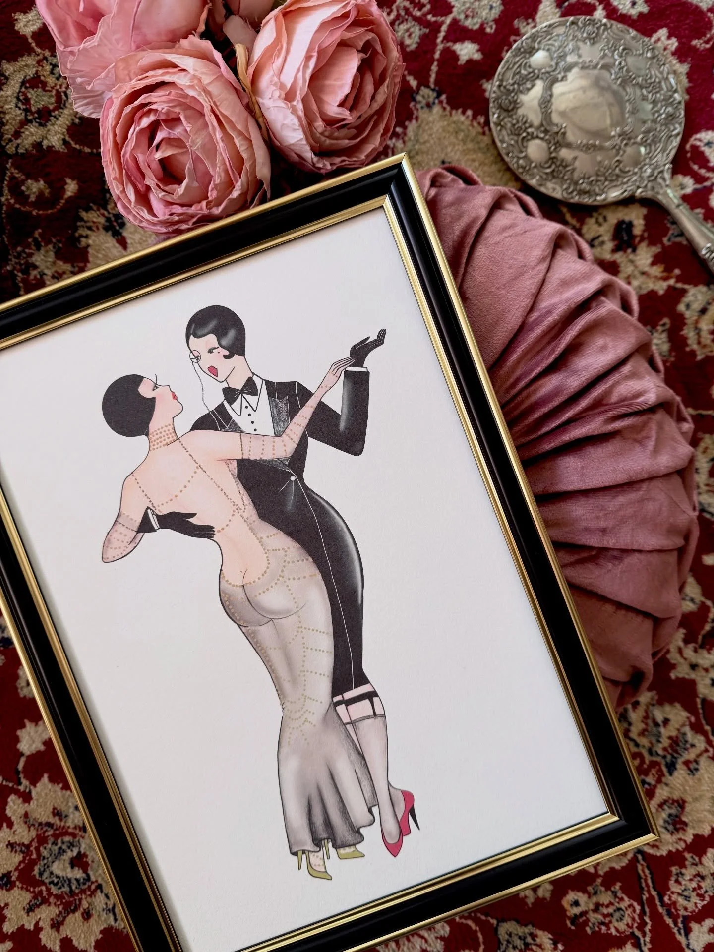 Two women dancing, one silhouette 
#valentinesday #madamedabi #queerart #vintagedress #artdecohome