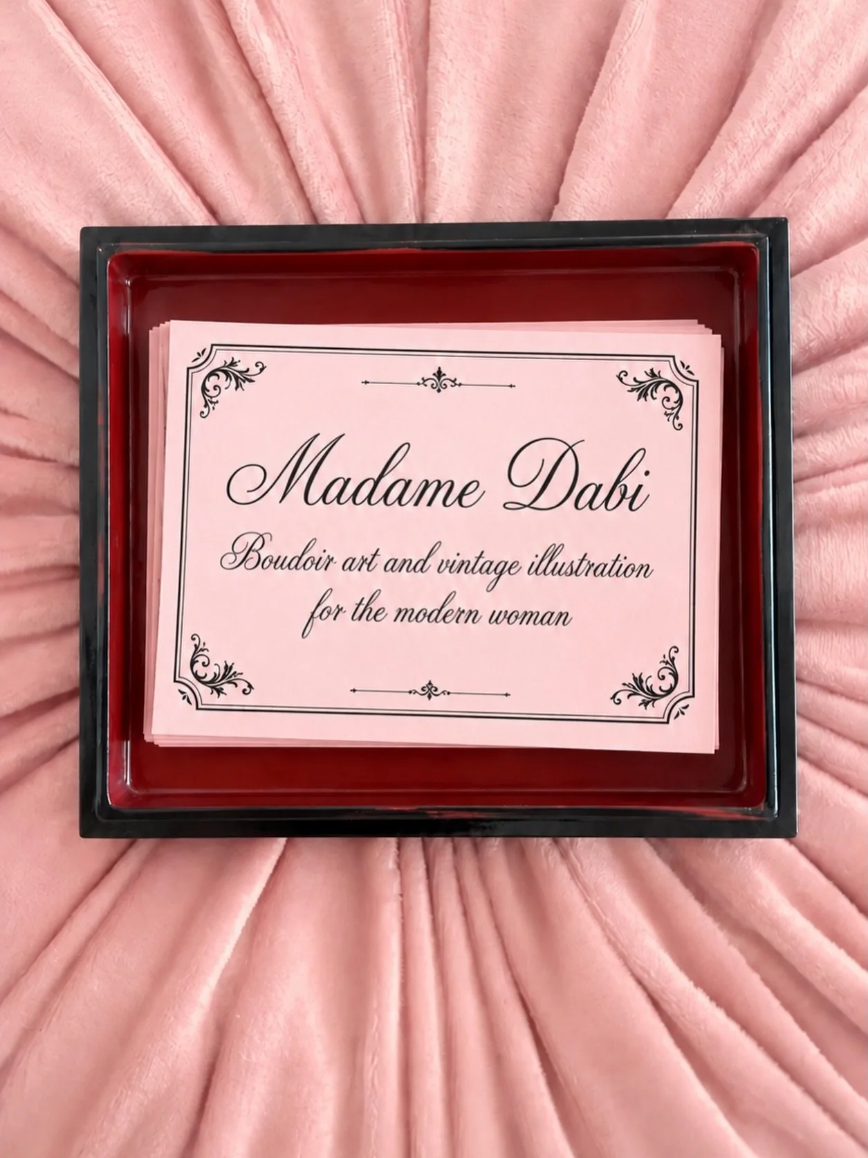 🎀The official account of Madame Dabi🎀
Boudoir Art, Art D&eacute;co, Rococo illustration by Amalia Russiello.
Original Art, commission and collaborations www.madamedabi.com