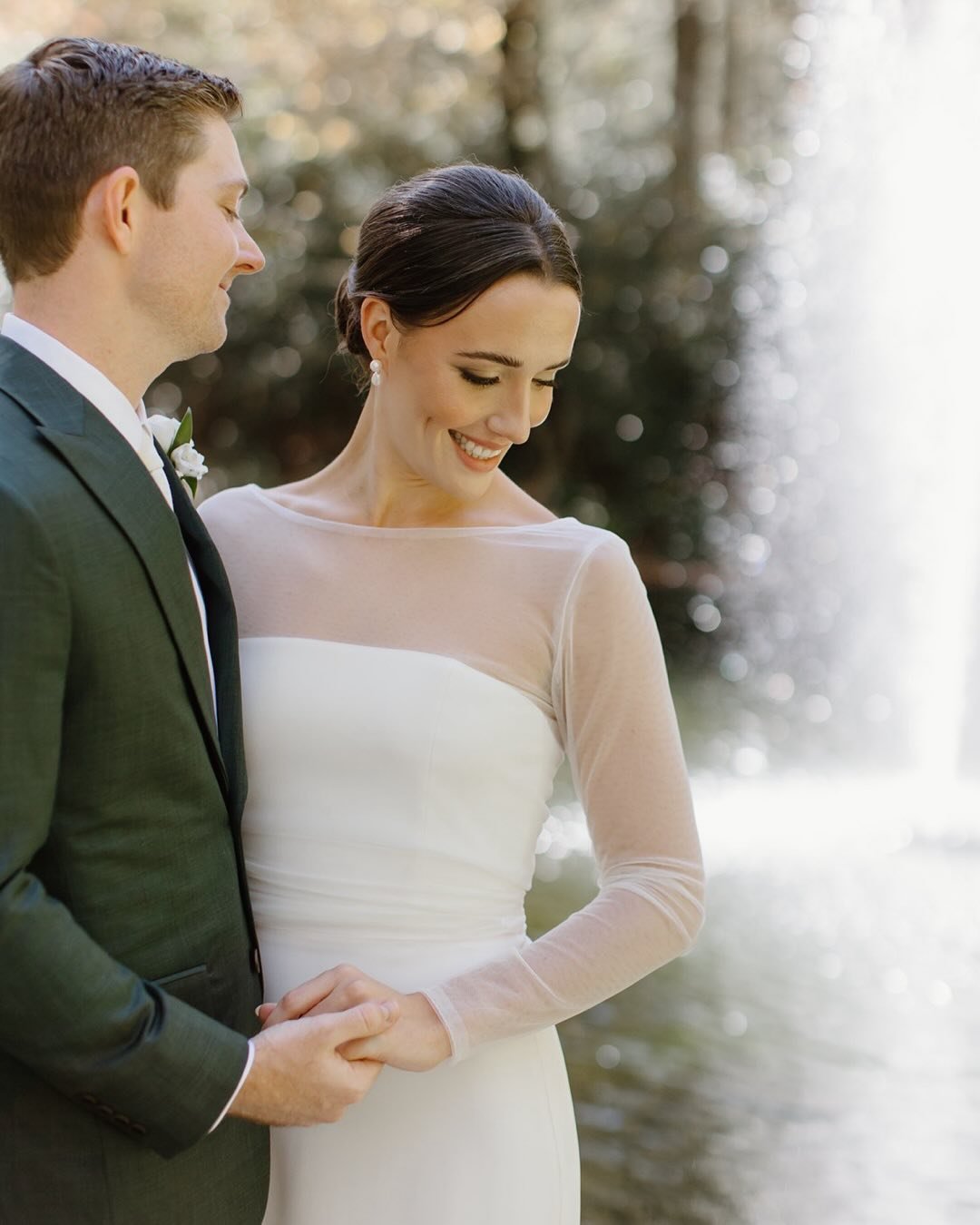 It&rsquo;s never just a photograph.
It&rsquo;s the breath before the smile, the quiet in between, the feeling you didn&rsquo;t know you&rsquo;d remember forever