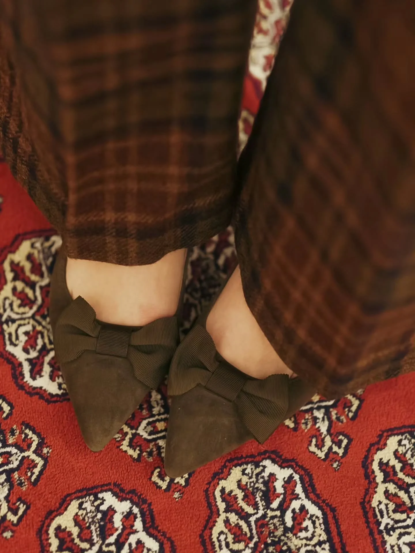 Dressed up for a festive dinner at a favourite local restaurant. First outing in these fab @laurenralphlauren shoes ✨️