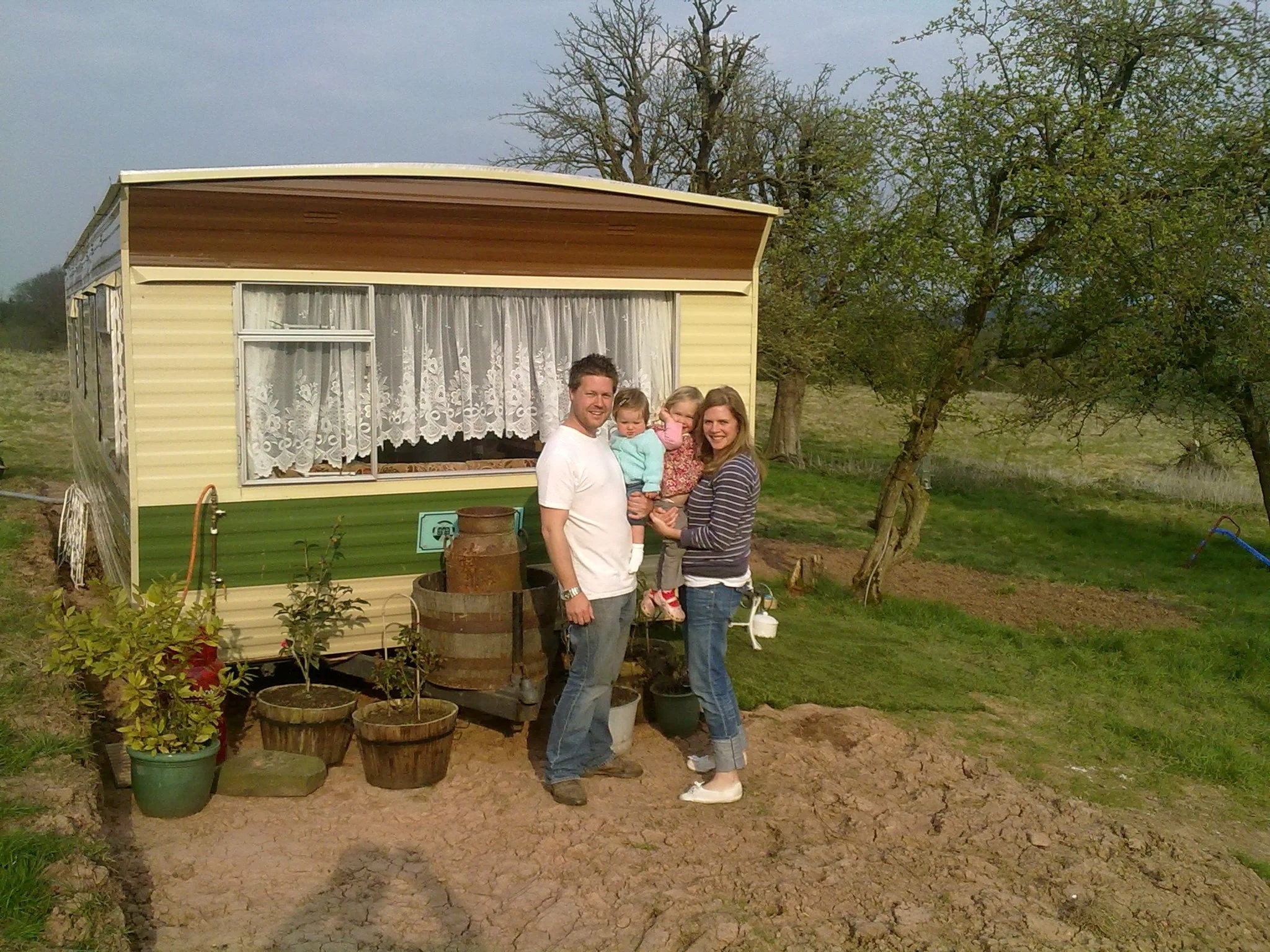 redford-farm-stays-ludlow-countryside-farmhouse-restoration-caravan.jpeg