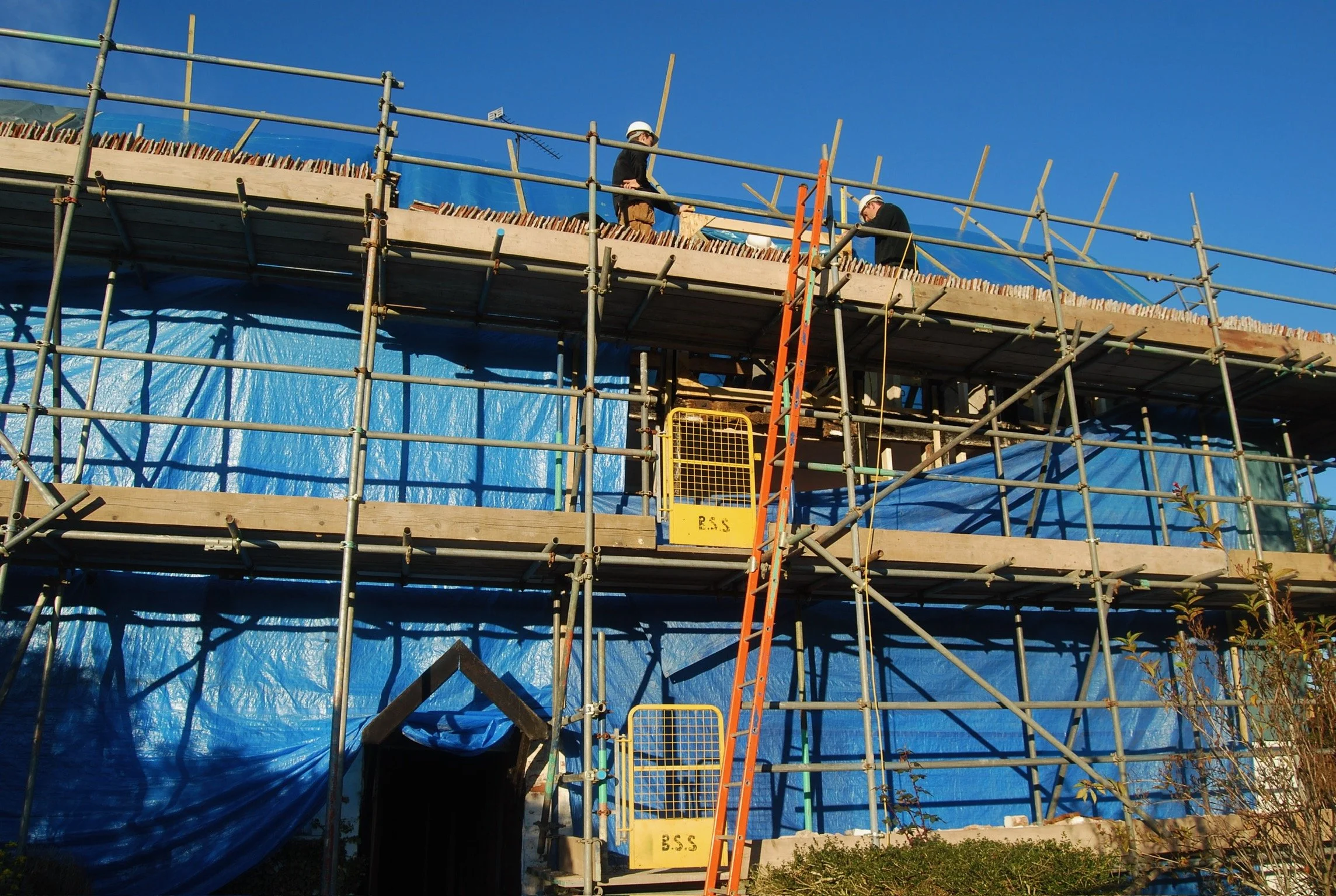 redford-farm-stays-ludlow-countryside-farmhouse-restoration-scaffolding.jpeg