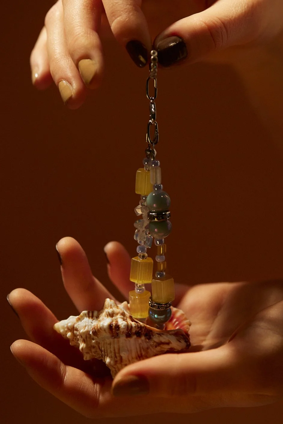 2021-12-05_©IsabellaHewlett_KnitNeon_jewellery_004.jpg
