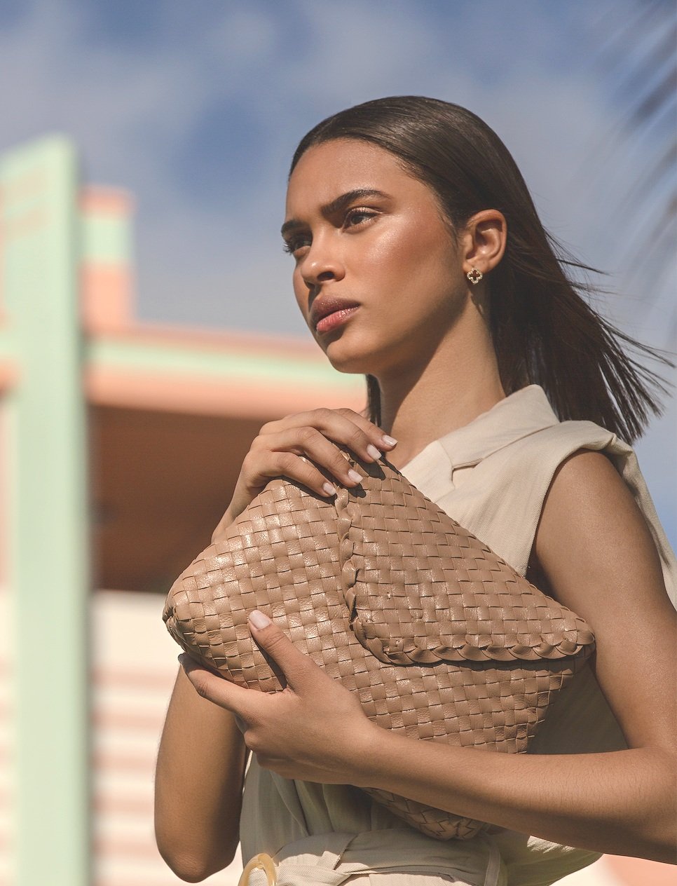JAMIE Envelop Clutch Barley handwoven leather Rafe bag