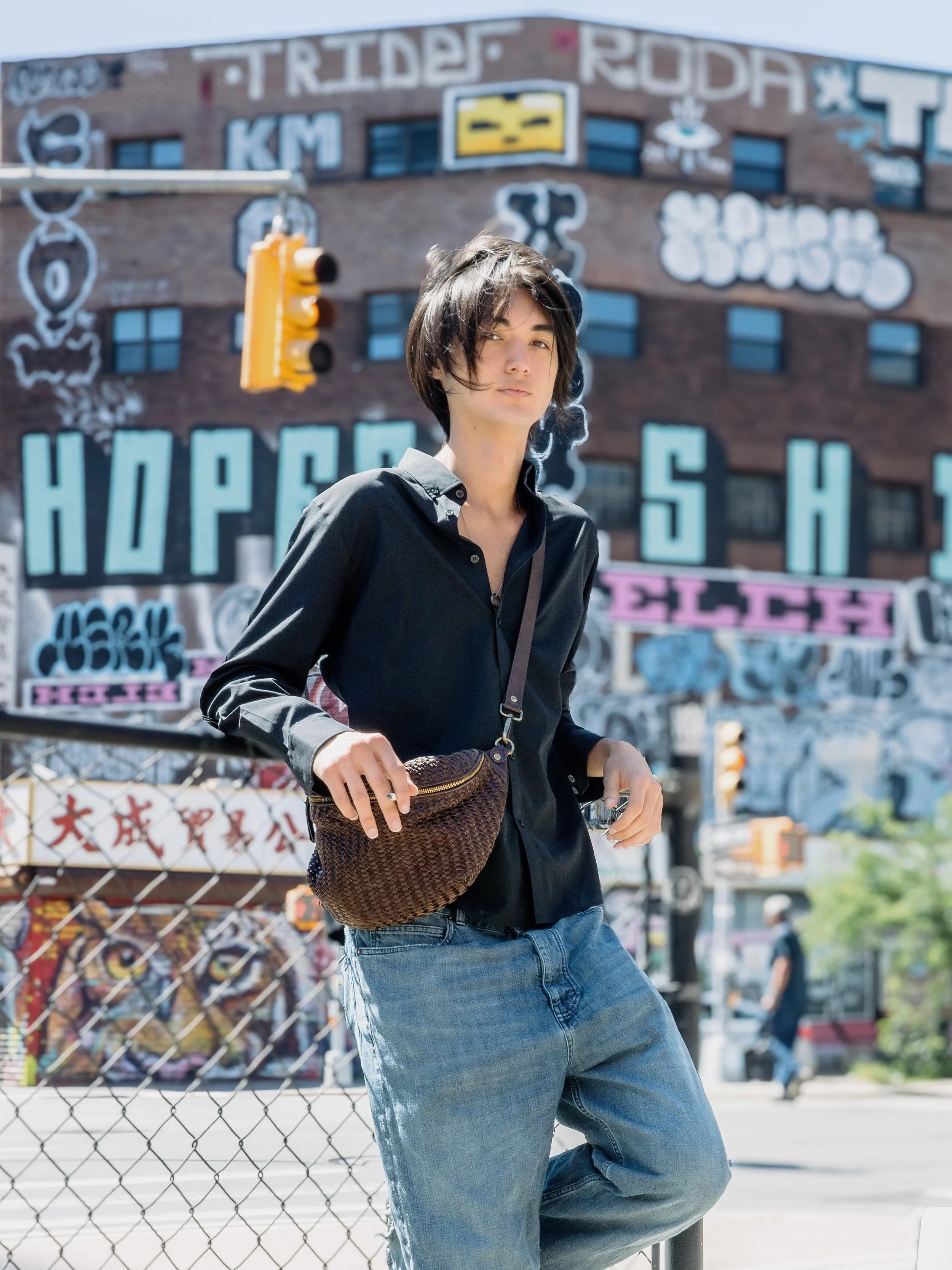 #canitellyou for some people, it&rsquo;s New York or nowhere. 🗽
Young men&rsquo;s style is at its best when it feels effortless&mdash;confident without trying too hard, polished without looking overdone.
Having recently made the move to New York Cit