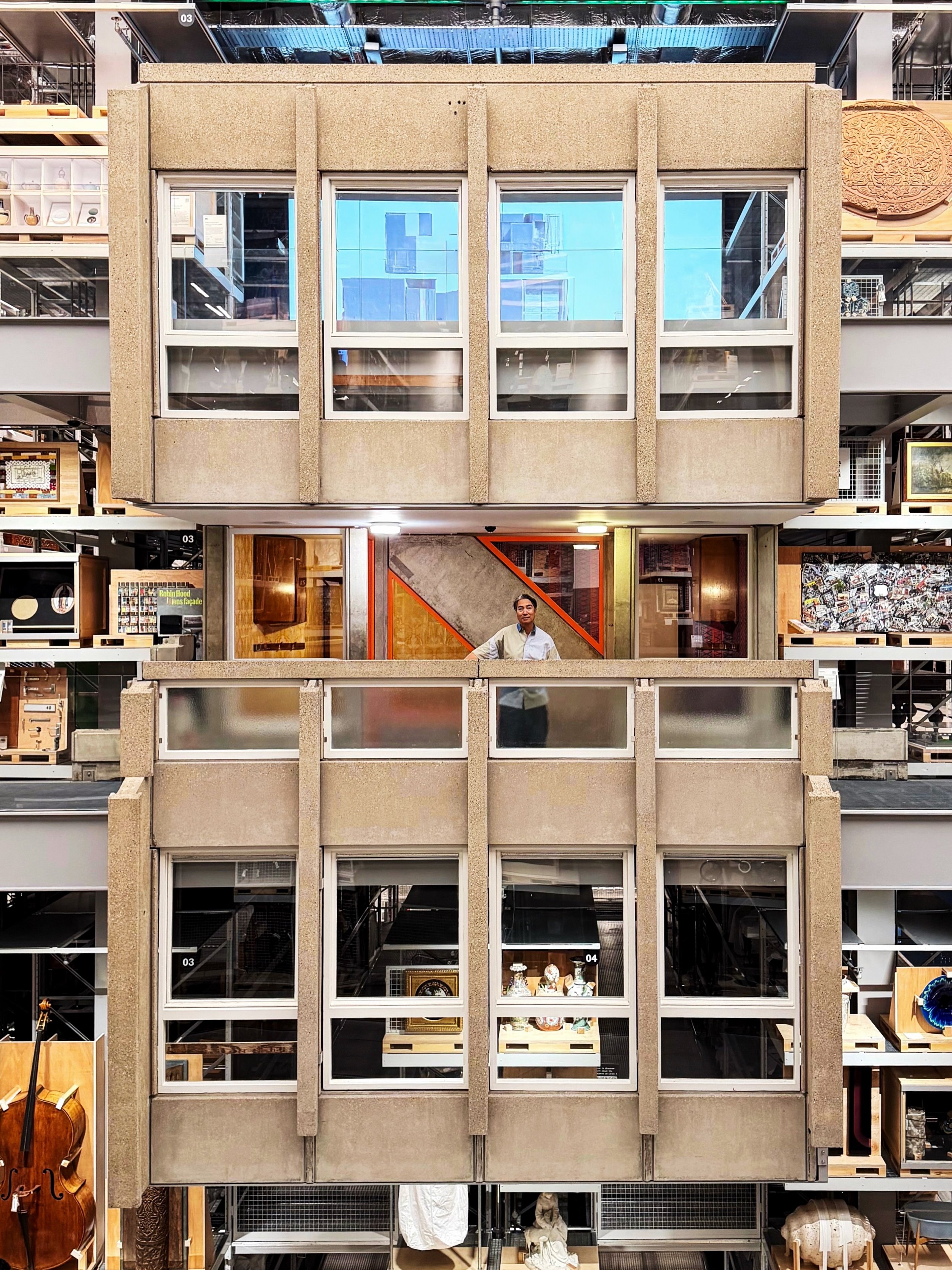 #CanITellYou Marie Kondo would approve, because everything here sparks joy.😉

The new @vam_east V&amp;A East Storehouse, designed by the acclaimed architects @diller_scofidio_renfro, completely reimagines what a museum can be. Instead of hiding its 