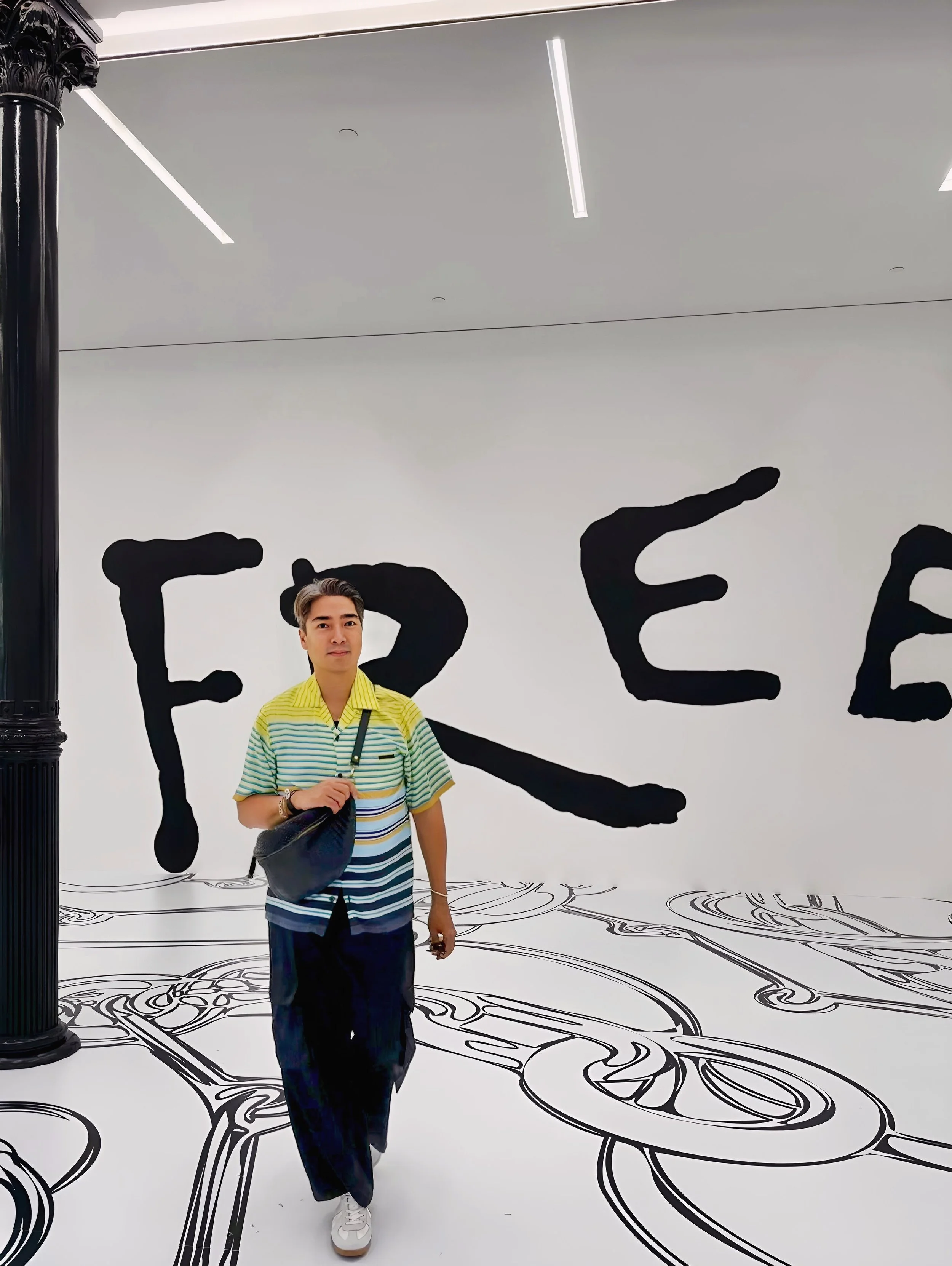 #canitellyou out and about during New York Fashion Week @newyorkmensday, the @celine / @reebok sneaker collab launch in SoHo and Art Gallery hopping to see the new exhibitions at @silverlensgallery, @marianneboeskygallery, and @matthewmarksgallery in