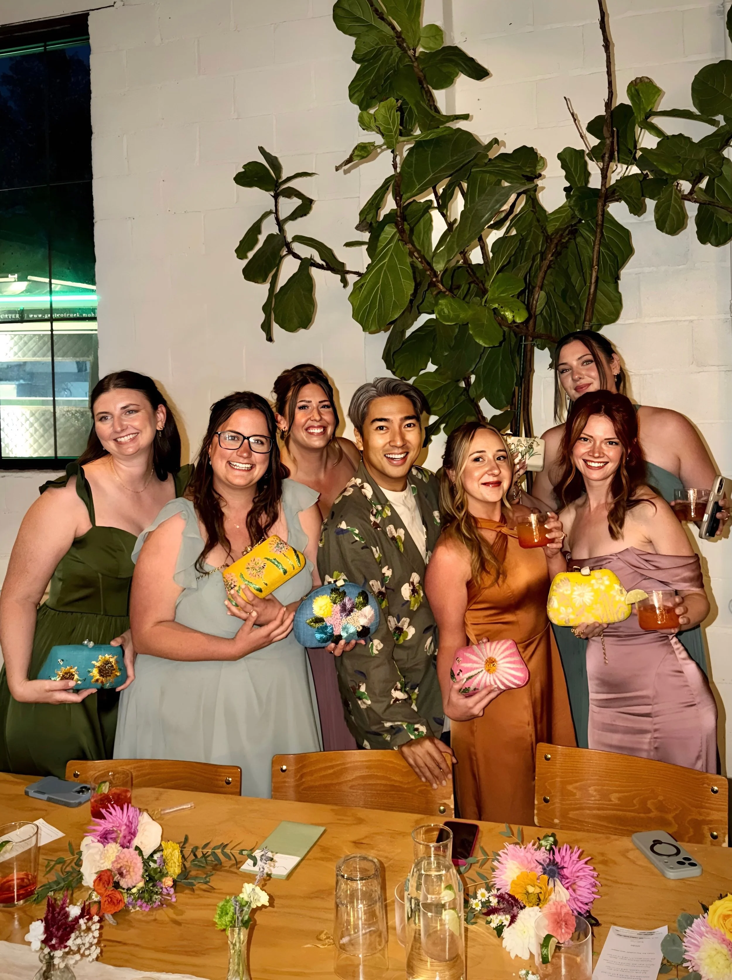 #canitellyou there&rsquo;s something incredibly special about seeing so many women carry thei Rafe clutches at my nephew Daniel and his beautiful wife Megan&rsquo;s wedding in Minneapolis. I was overjoyed to see so many Rafe bags in the room. 👛💕

F