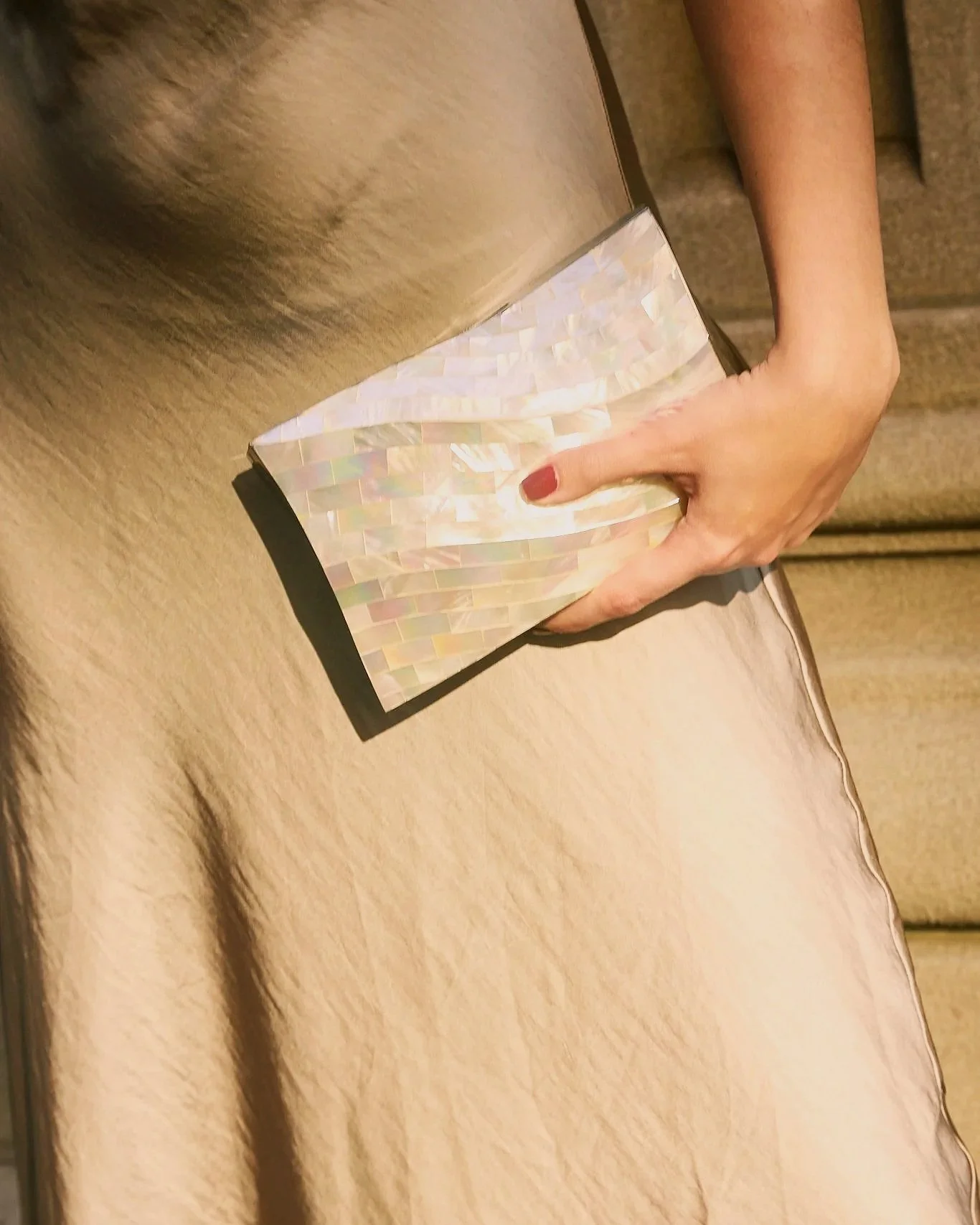 BILBAO Curved Minaudiere - White