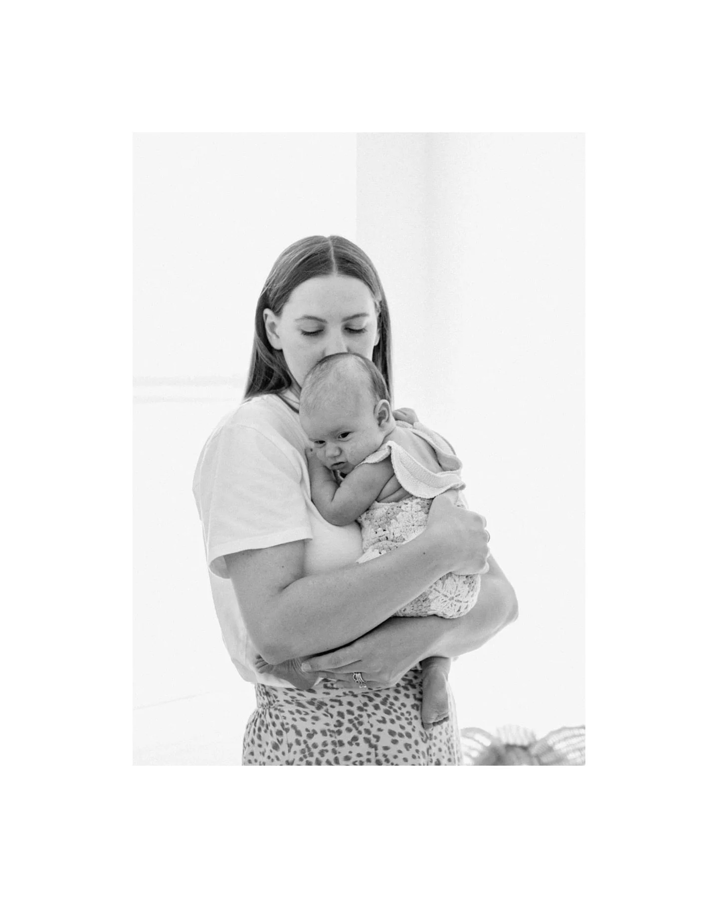 Remembering the days when my feed was more than weddings and engagements and it felt like the right time to share a sweet little newborn session.