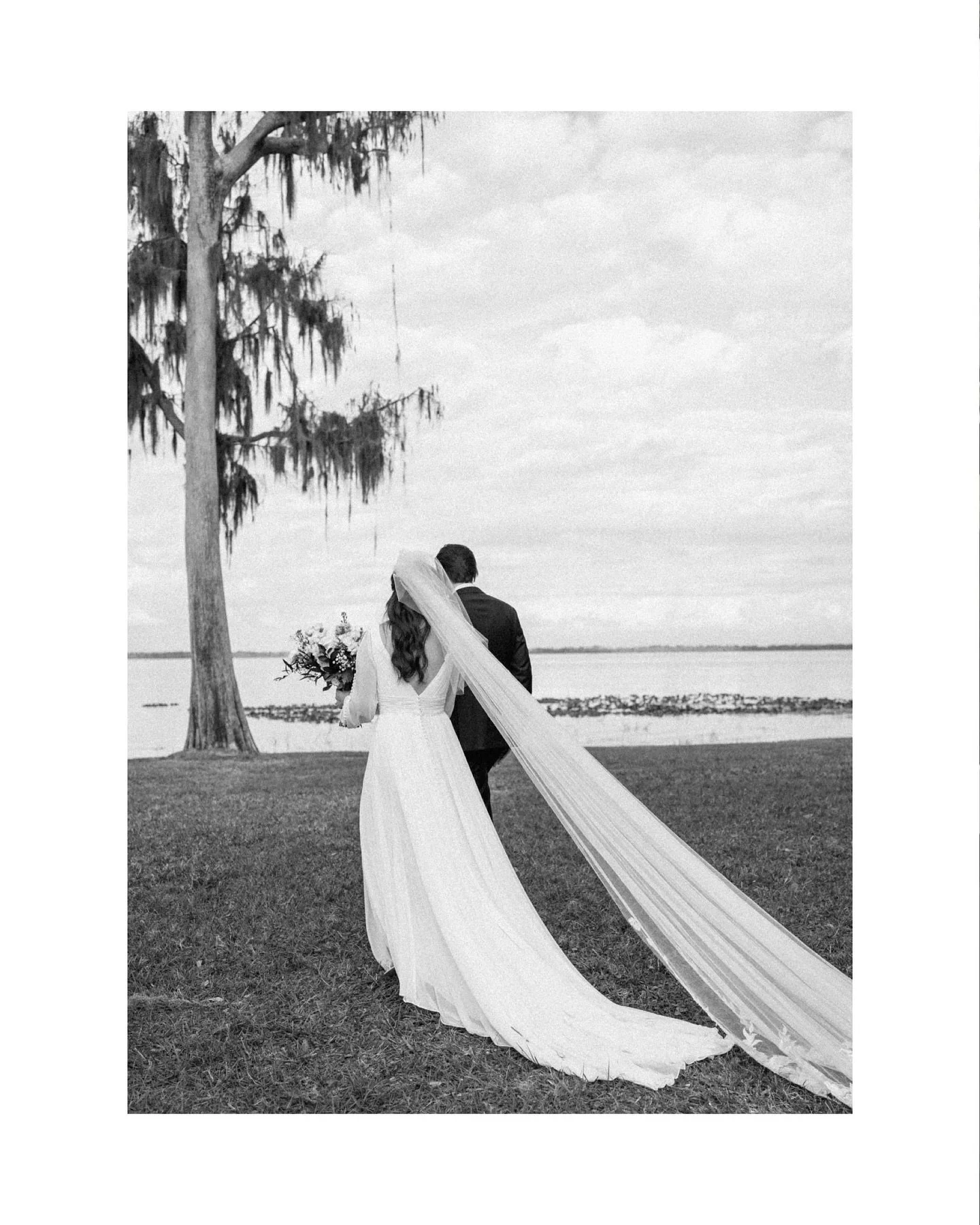 A gorgeous day at @bellacosaweddings, still in love with @chey.whittaker vintage vision and seeing it come to life.