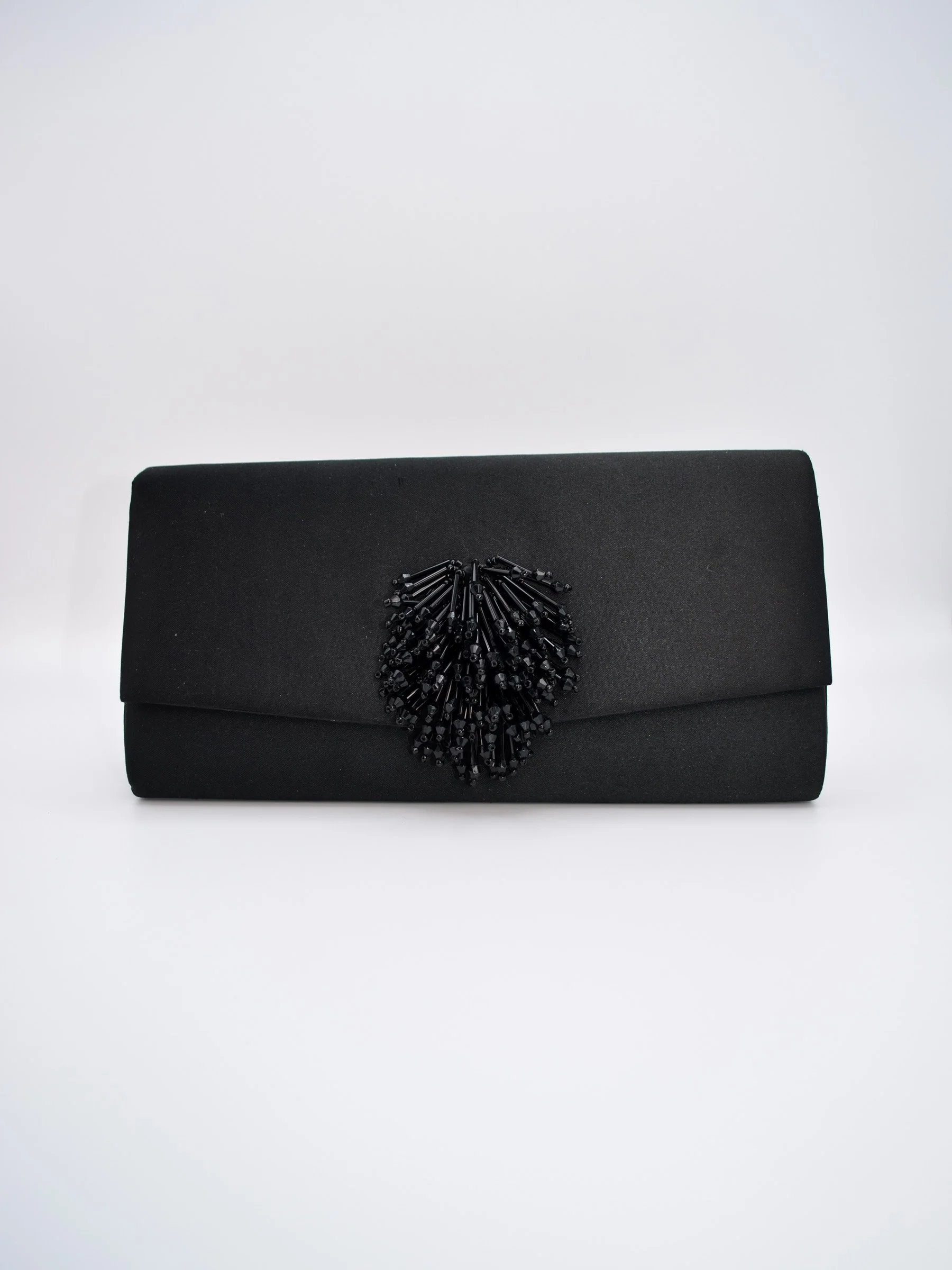 dana-yurglich-fashion-library-womens-black-purse-accessory-fashion-rental-2.jpg