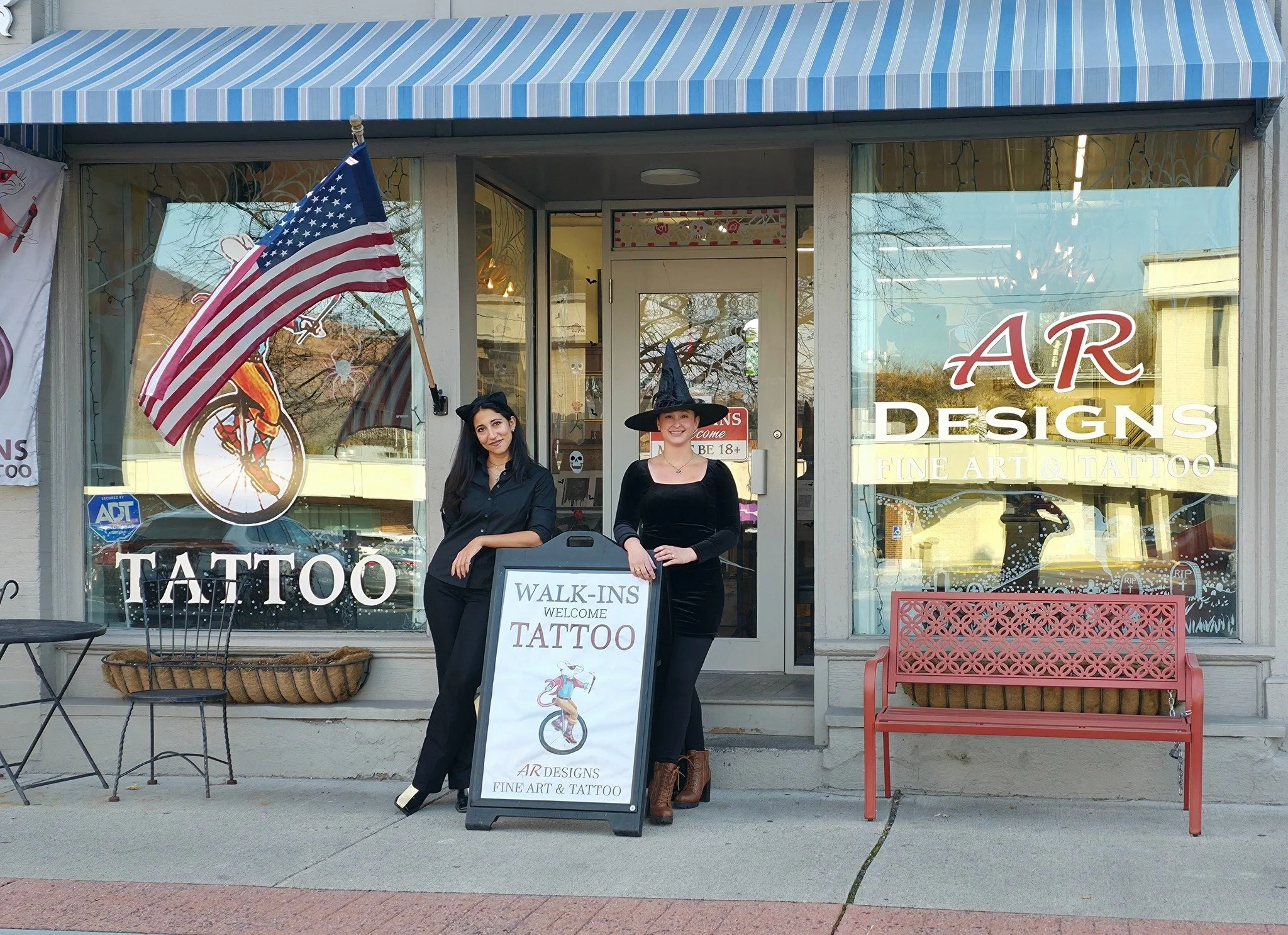 🎃 Missed yesterday&rsquo;s Halloween event? There&rsquo;s still time to get inked!

Raquel is taking walk-ins today for Halloween flash and regular tattoos, and Alexis will also be available starting at 3:30 PM!

Stop by AR Designs, check out the fl